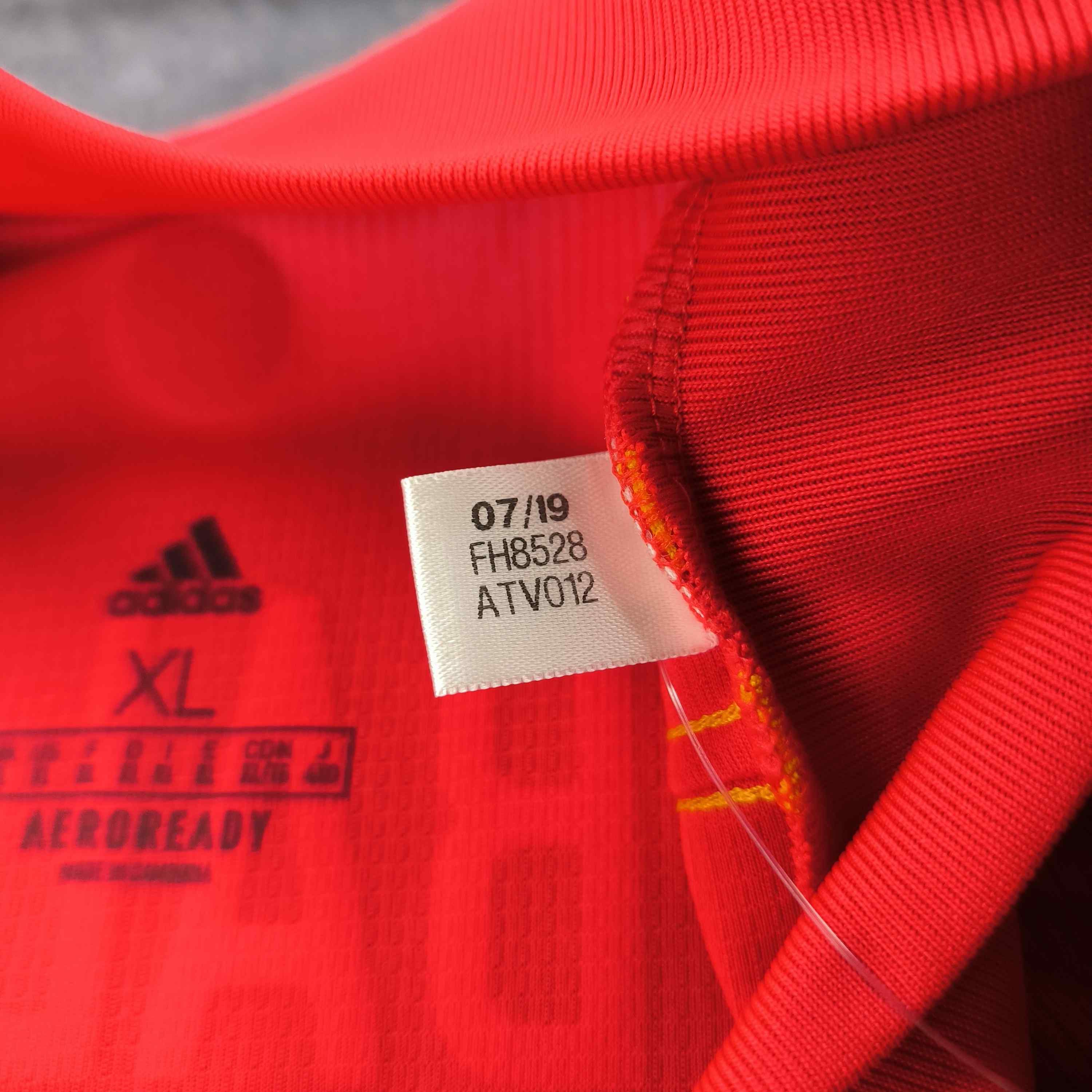 Adidas NEW Wales 2020-21 Adidas home Bale football jersey size XL Size US XL / EU 56 / 4 - 8 Thumbnail