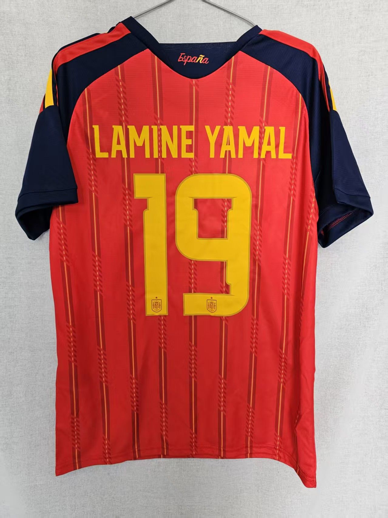 Other 2026 Spain 19 Lamine Yamal Jersey Home XXL Size US XXL / EU 58 / 5 - 1 Thumbnail