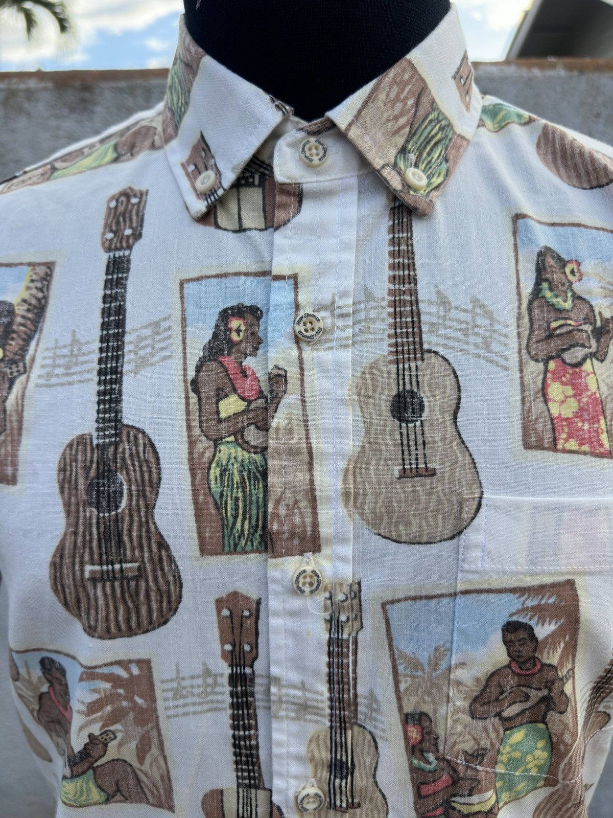 Reyn Spooner Reyn Spooner Tailored Fit Art Of Eddy Y Beige Ukelele Mens S Size US S / EU 44-46 / 1 - 3 Thumbnail