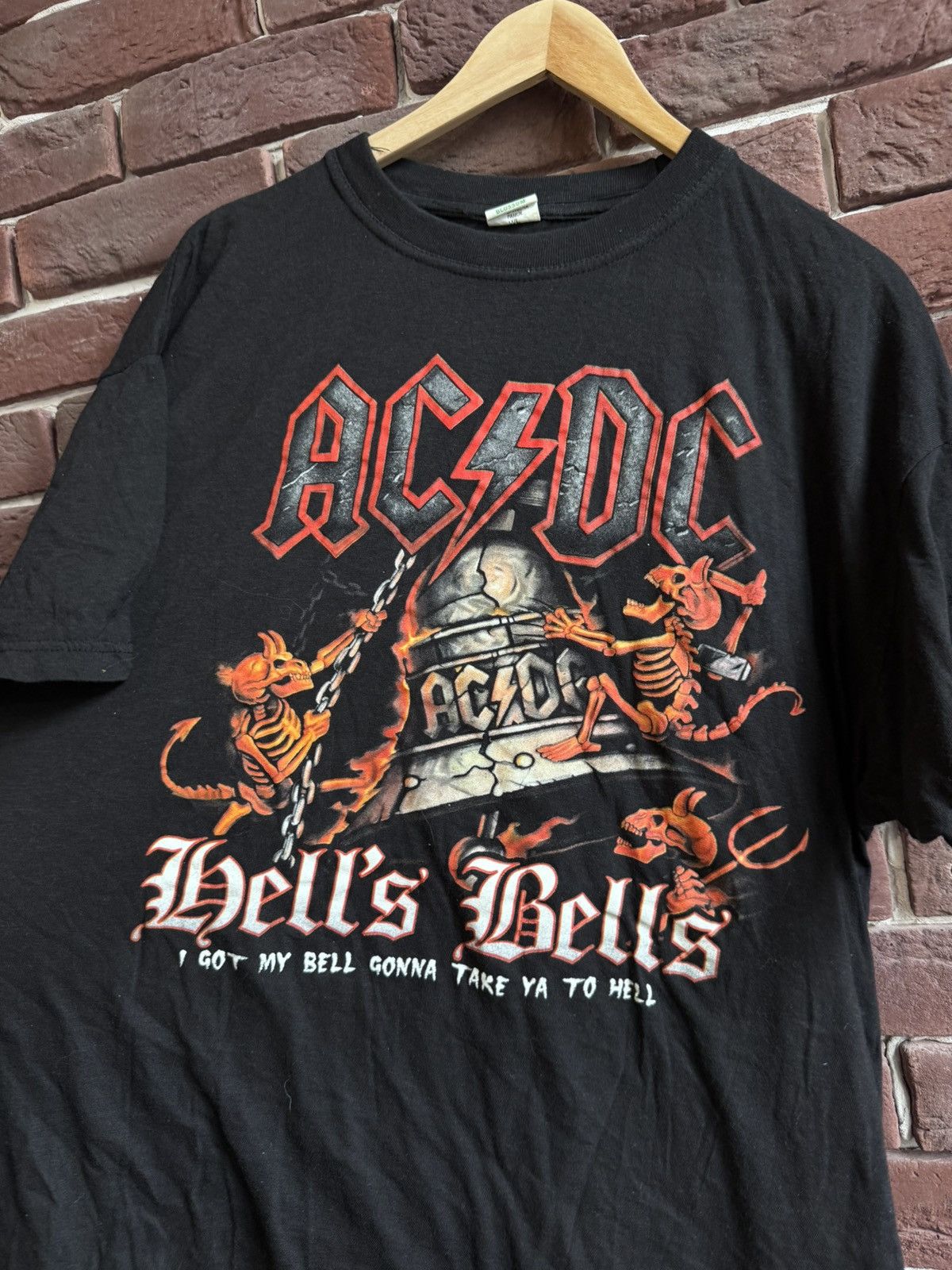 AC/DC Rare Vintage 00s AC/DC Rock Band Tee Hype Grail Metal Punk Size US XL / EU 56 / 4 - 2 Thumbnail