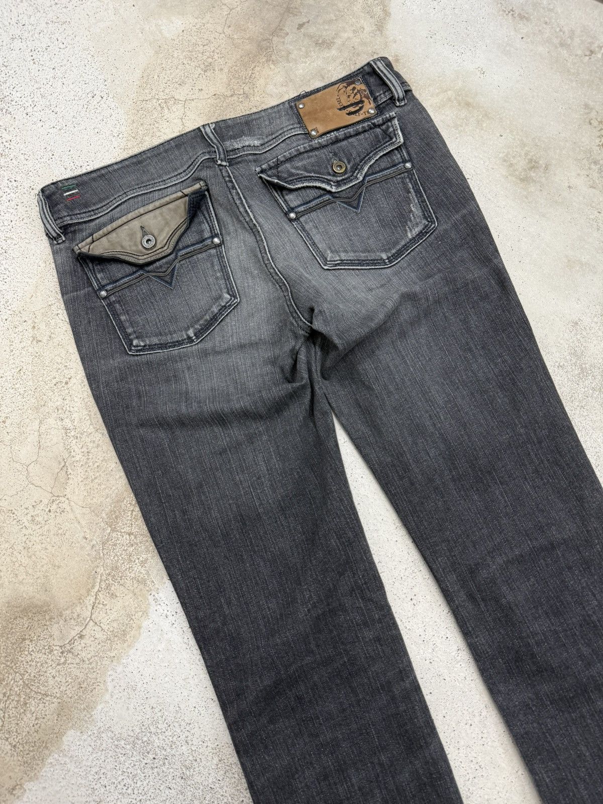 Diesel Diesel Reckfly Special Flare Unisex Relics Denim Distressed Size US 31 - 12 Thumbnail