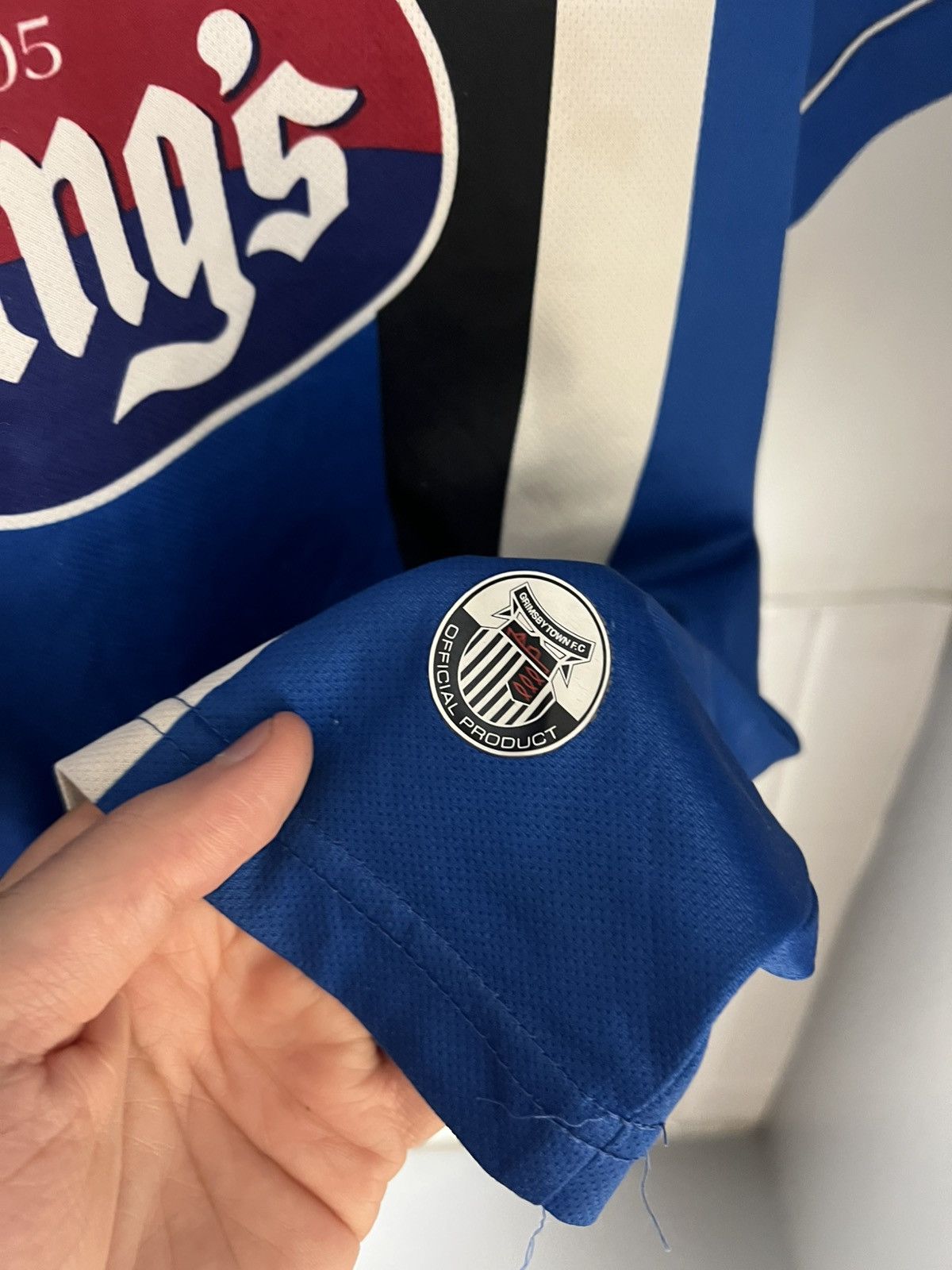 Errea VINTAGE ERREA GRIMSBY TOWN ENGLAND RETRO SOCCER JERSEY 90s Size US M / EU 48-50 / 2 - 10 Thumbnail