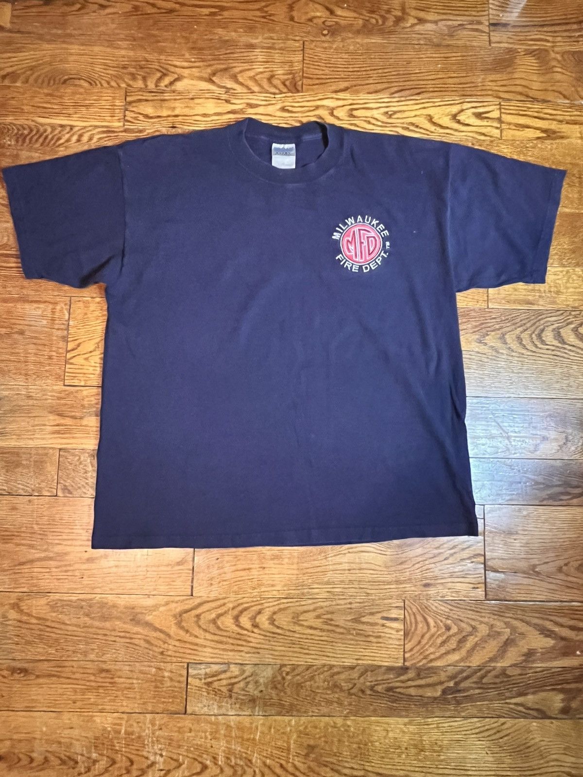 Other Authentic Milwaukee Fire T shirt Size US XL / EU 56 / 4 - 1 Thumbnail