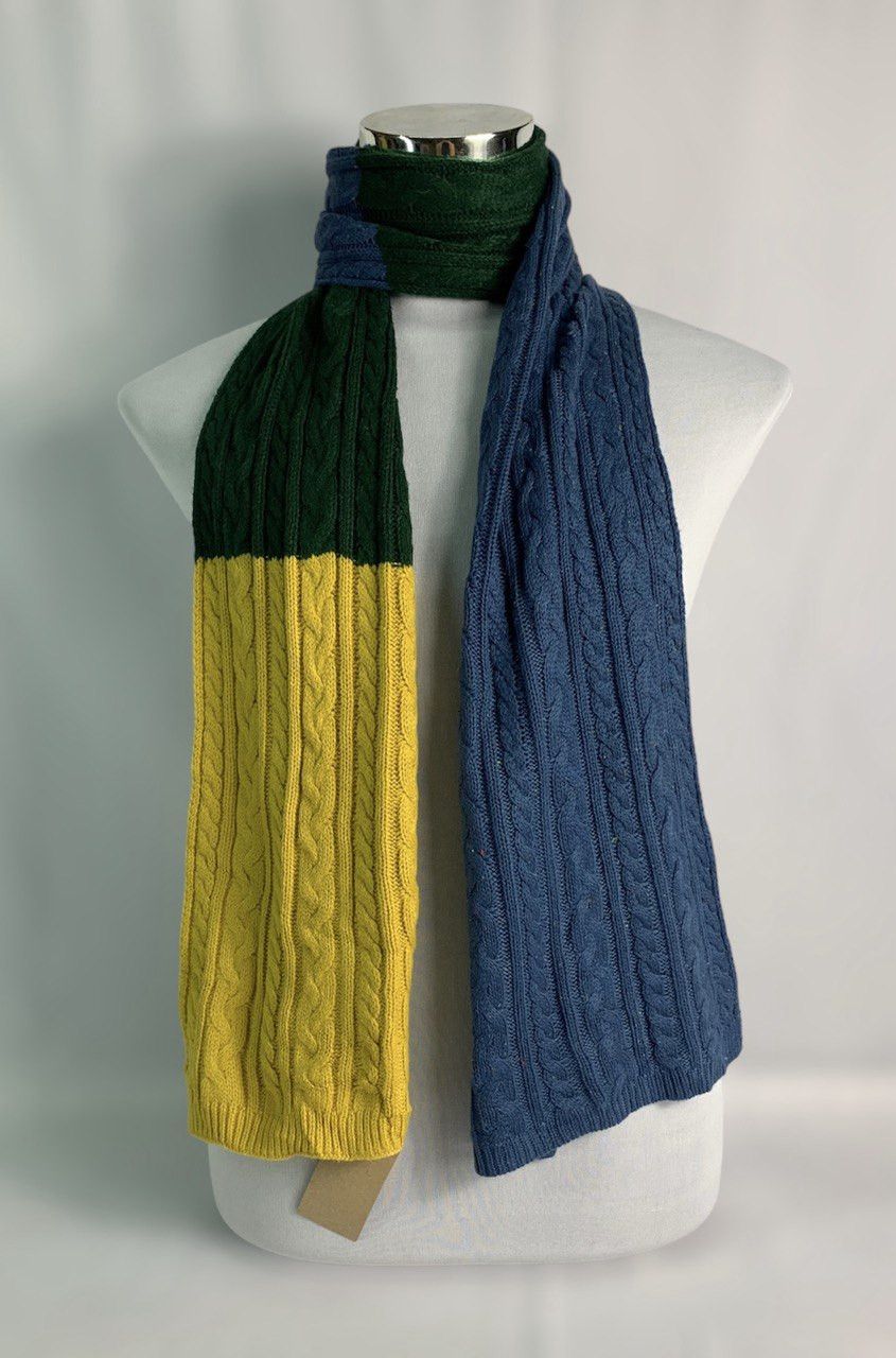 United Colors Of Benetton United Colors of Benetton Scarf / Muffler / Neckwear Size ONE SIZE - 1 Thumbnail