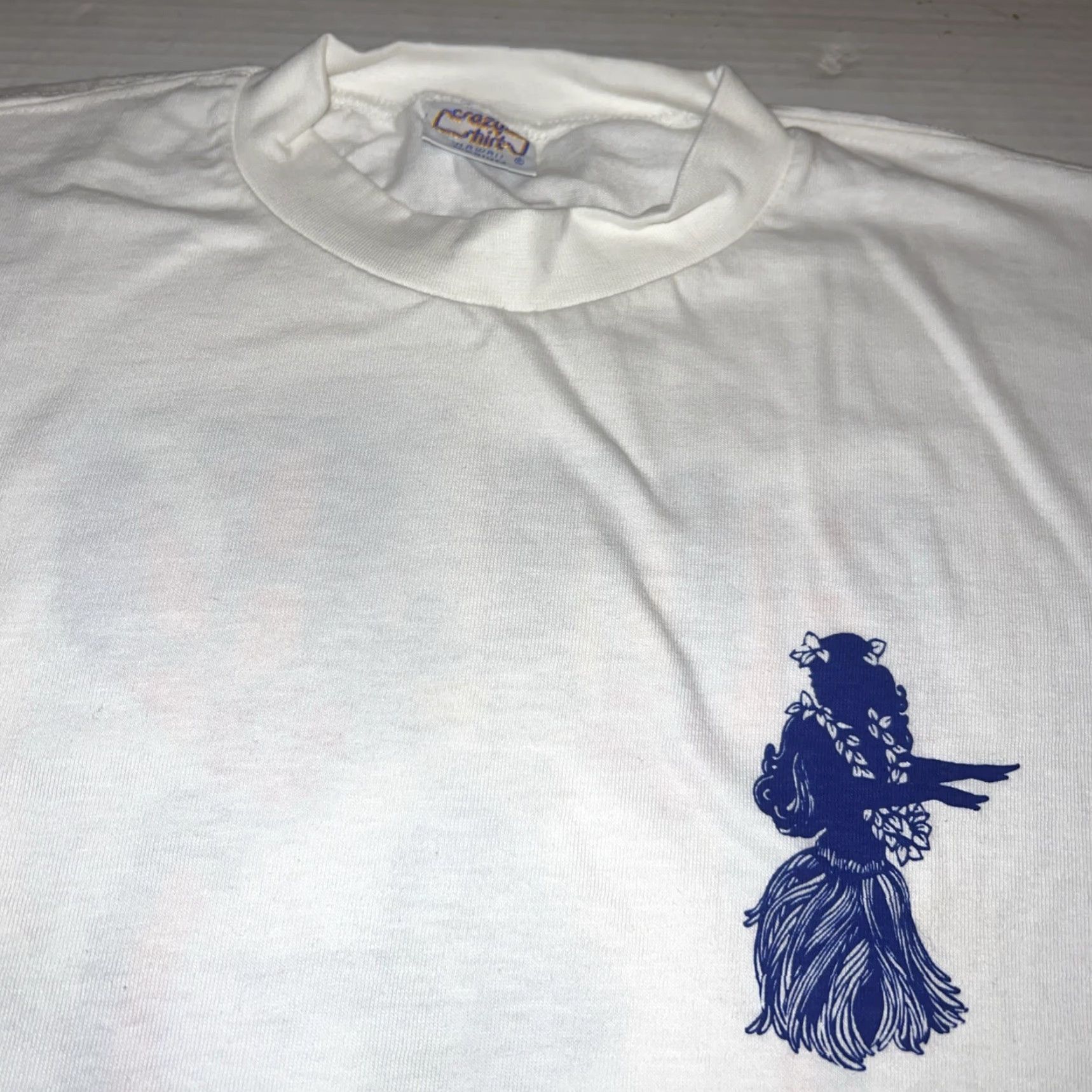 Vintage Hula’s Bar & Lei Stand Waikiki Crazy Shirts Hawaii Aloha Shirt Medium White NWD Crazy Shirts T-Shirt Men M White Graphic Print Surfer Size US M / EU 48-50 / 2 - 3 Thumbnail