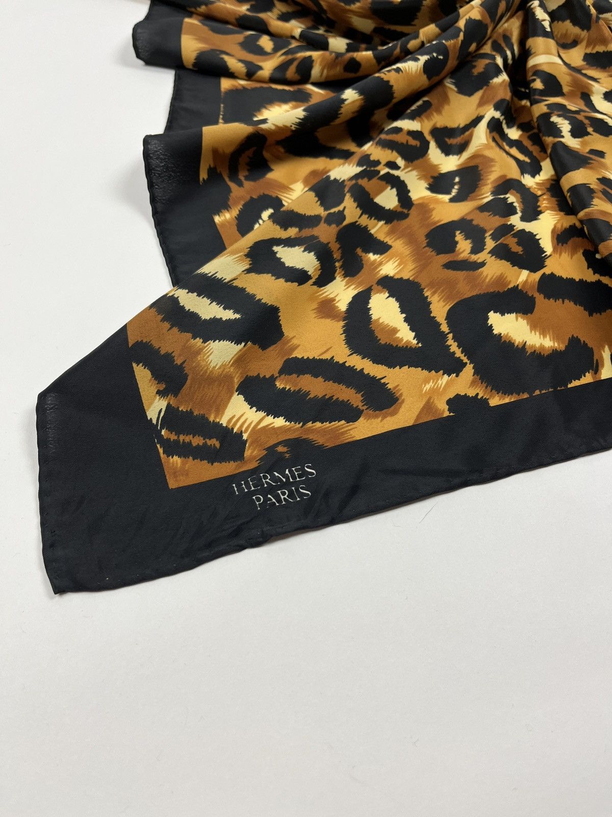 Hermes Vintage Hermes Leopard Silk Scarf Size ONE SIZE - 6 Thumbnail