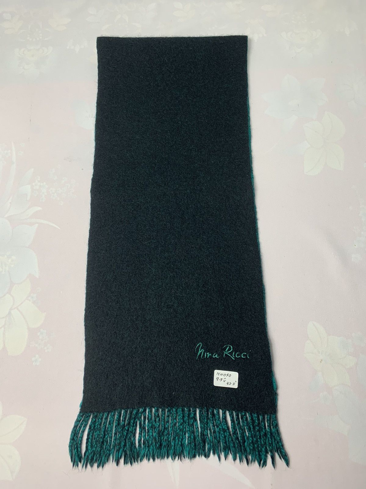 Nina Ricci Nina Ricci Scarf / Muffler / Neckwear Size ONE SIZE - 4 Thumbnail