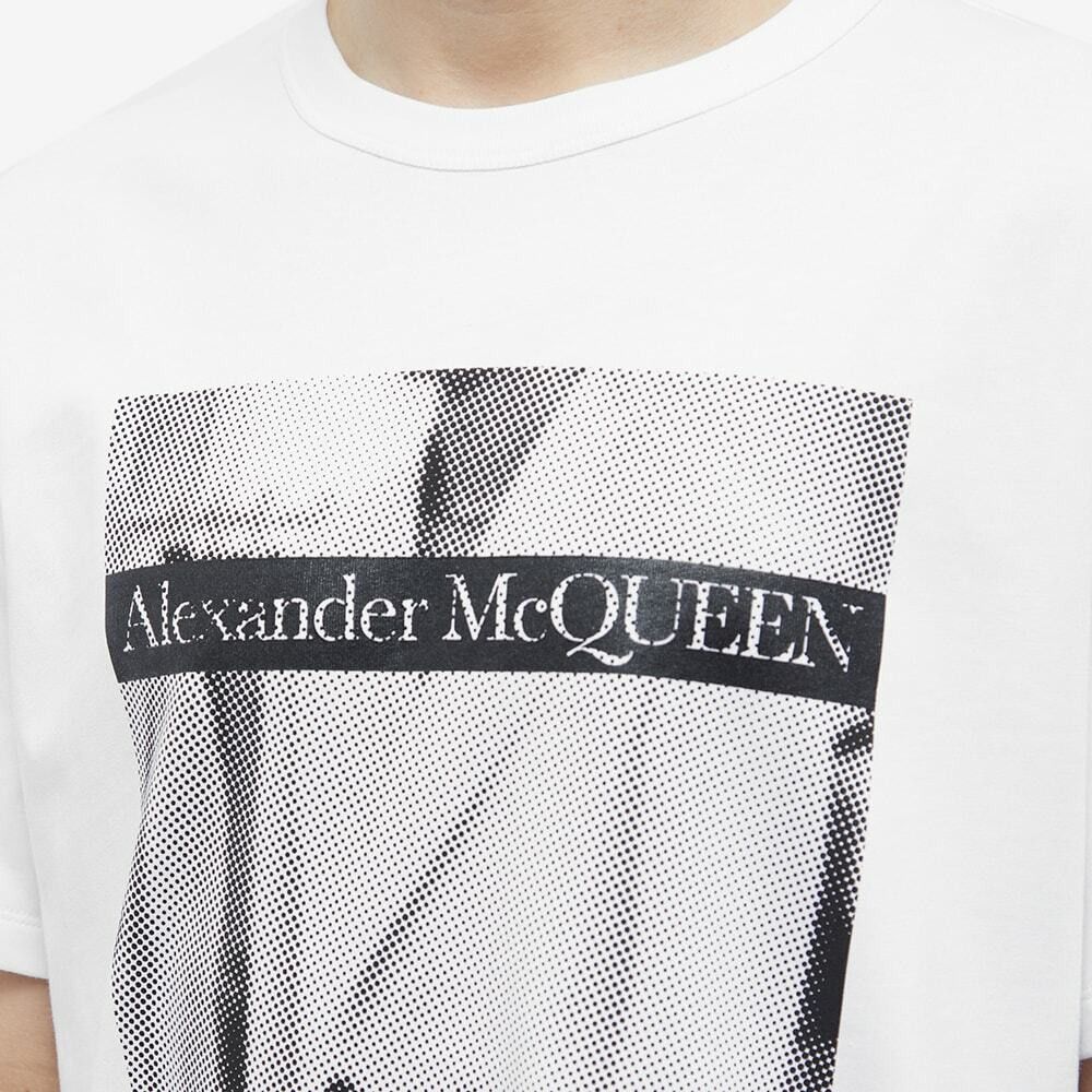 Alexander McQueen o1y1024 T-Shirt In White Size US L / EU 52-54 / 3 - 5 Thumbnail