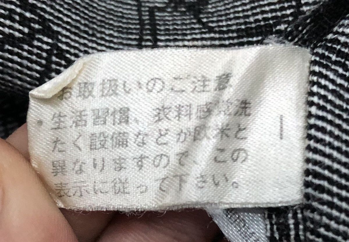 Givenchy Vintage Givenchy Gentlemen Paris Made In Italy Shirt Button Size US M / EU 48-50 / 2 - 18 Thumbnail