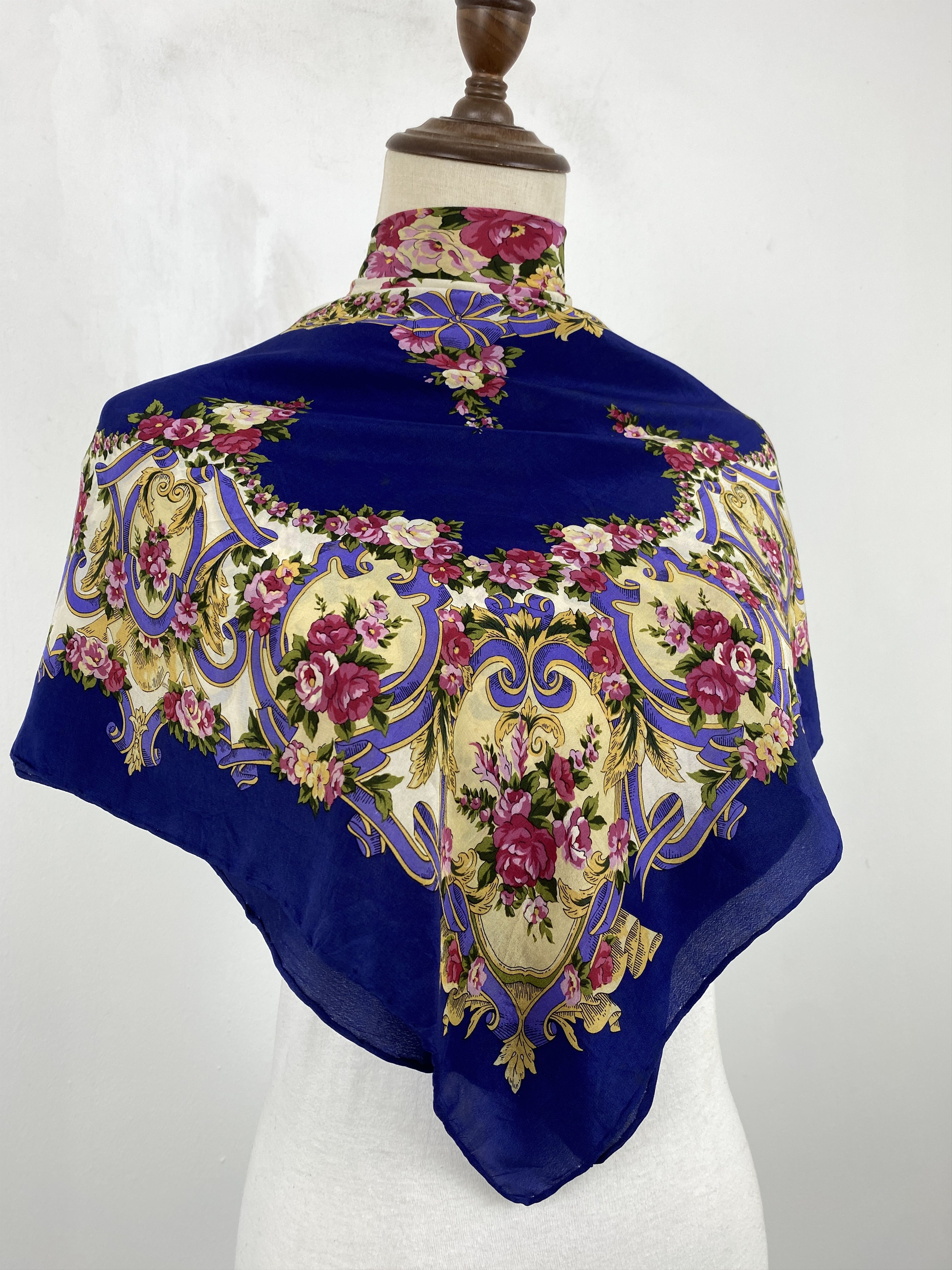 Vintage 70s Vintage Floral Vintage Silk Scarf SN0094 Size ONE SIZE - 2 Thumbnail
