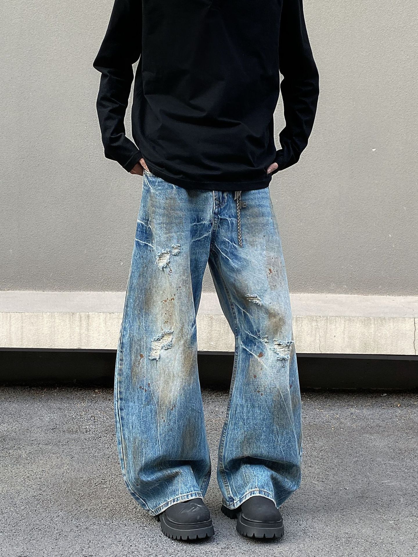 Japanese Brand Retro men's loose straight distressed ripped scimitar jeans Size US 32 / EU 48 - 2 Thumbnail