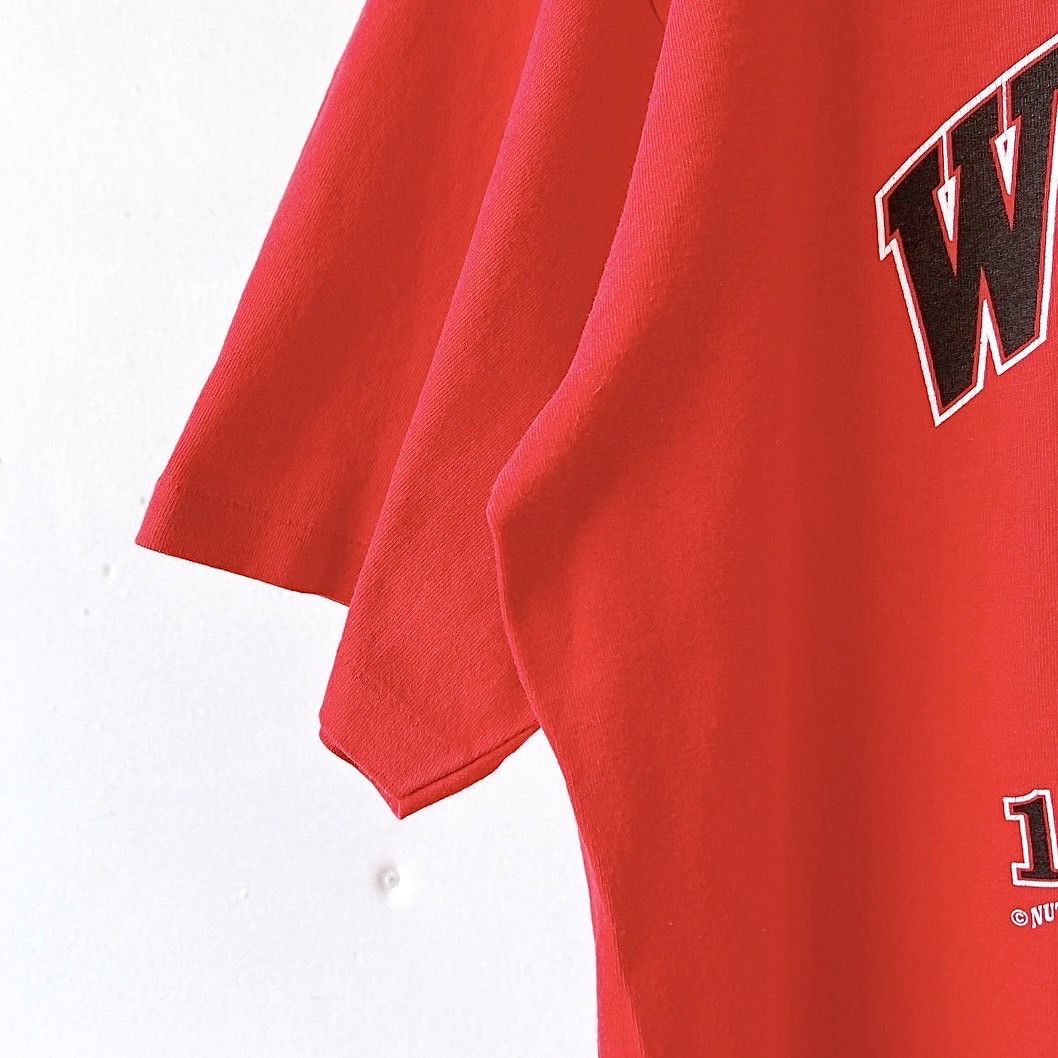 Vintage 90s Wisconsin Badgers UW football t-shirt/ L Size US L / EU 52-54 / 3 - 5 Thumbnail