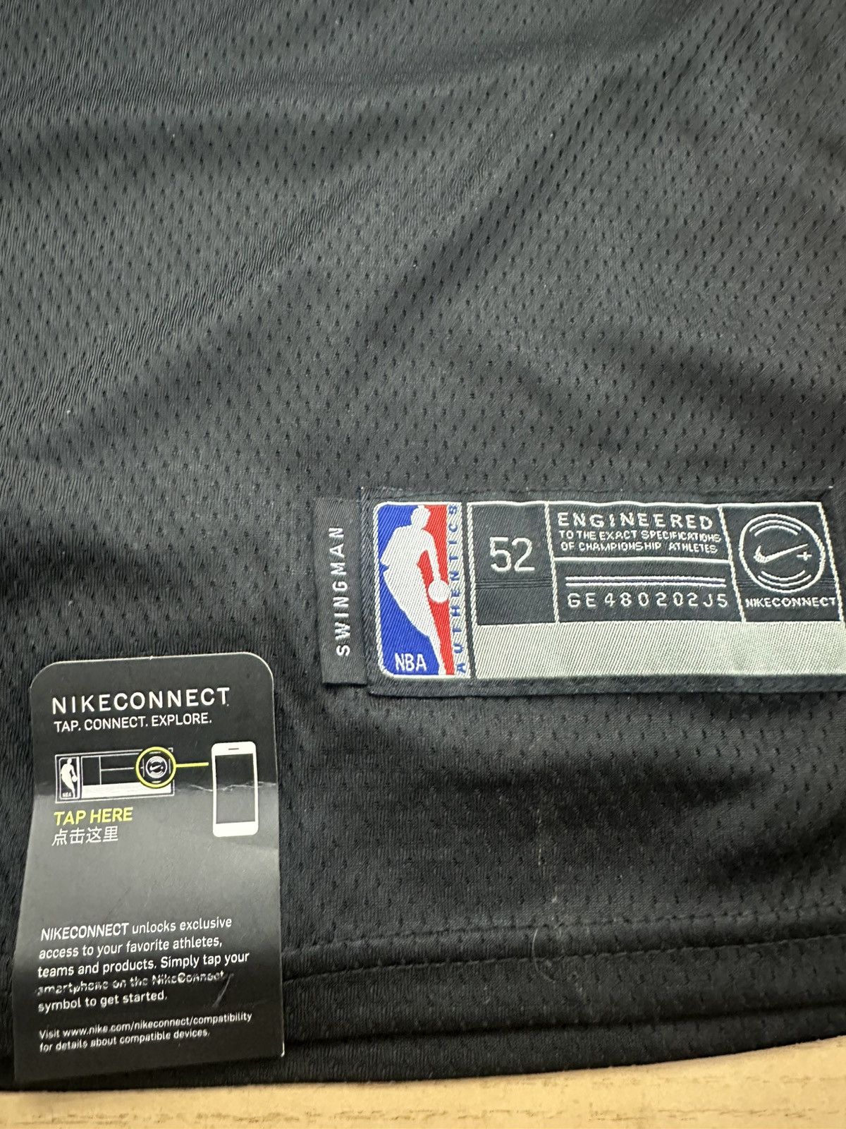 Nike Dwyane Wade Miami Heat Nike Association Edition Swingman Size US L / EU 52-54 / 3 - 5 Thumbnail
