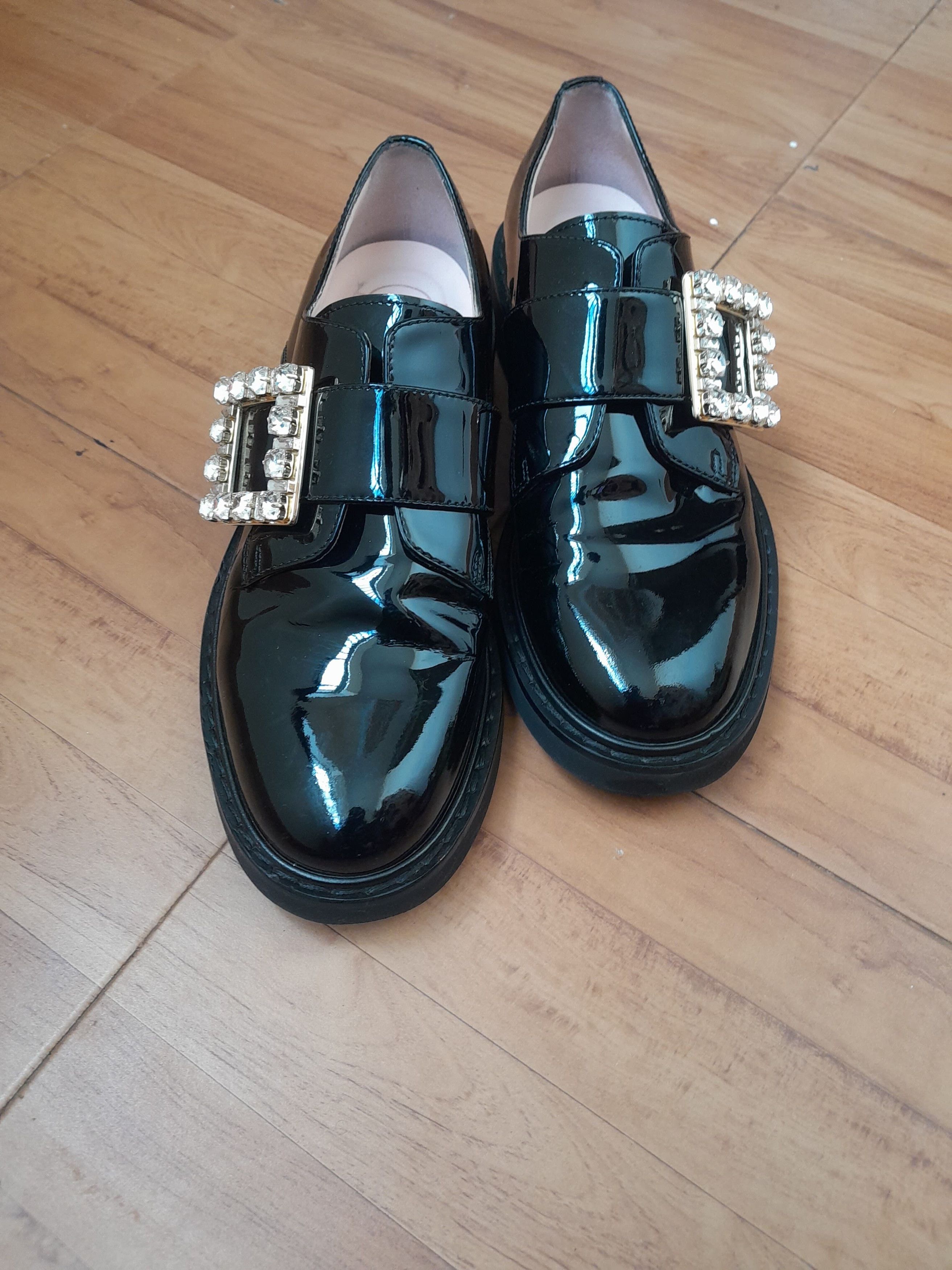 Roger Vivier Viv' Rangers Size US 8 / IT 38 - 2 Thumbnail