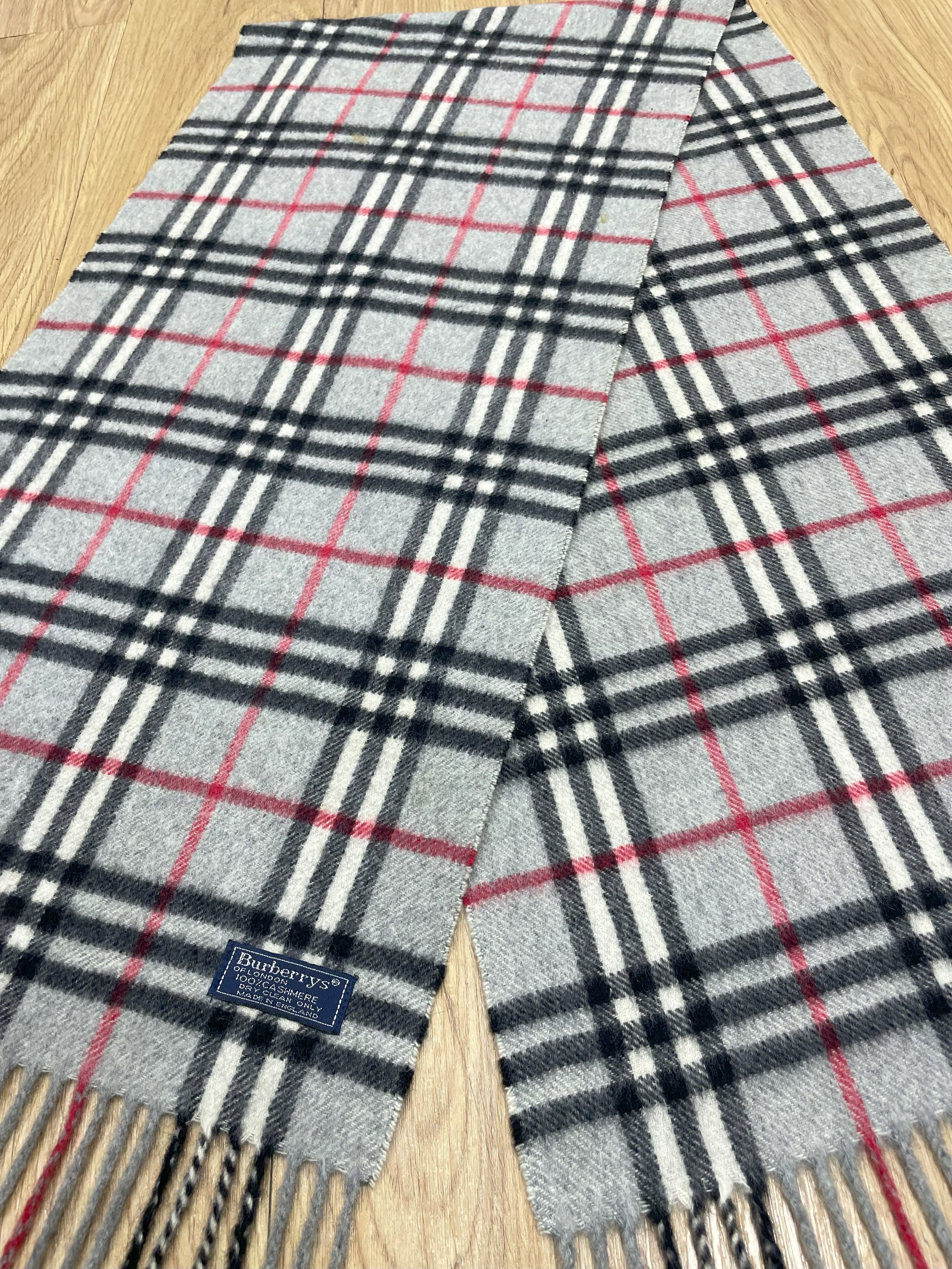 Burberry Burberrys Scarf / Muffler - 6165 Size ONE SIZE - 6 Thumbnail