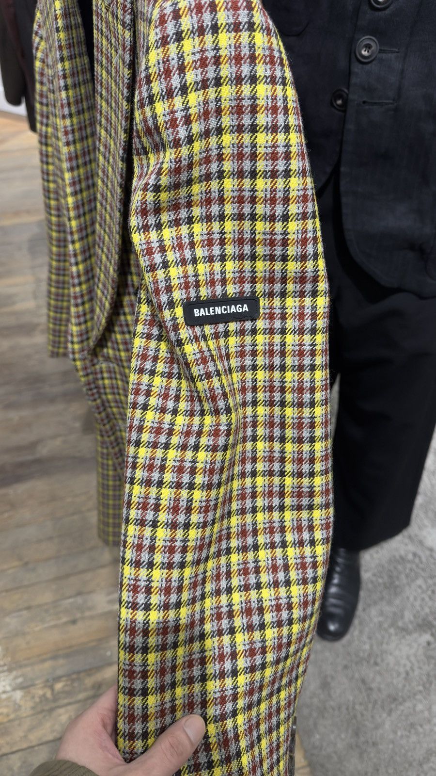 Balenciaga Oversized tartan tweed double breasted coat Size US M / EU 48-50 / 2 - 12 Thumbnail