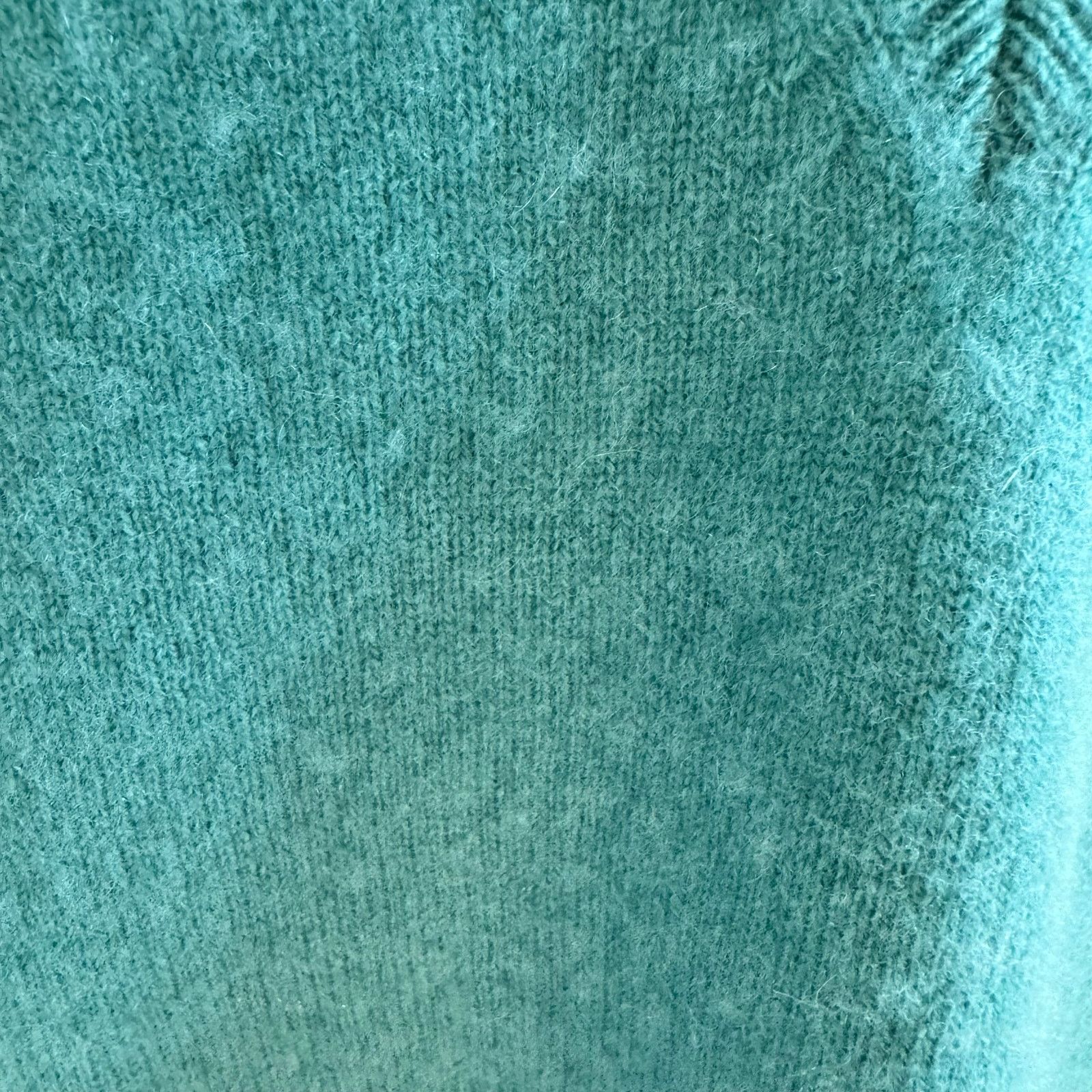INTERMIX Intermix Elroy V-Neck Soft Oversized Cashmere Green Sweater Size XL / US 12-14 / IT 48-50 - 9 Thumbnail