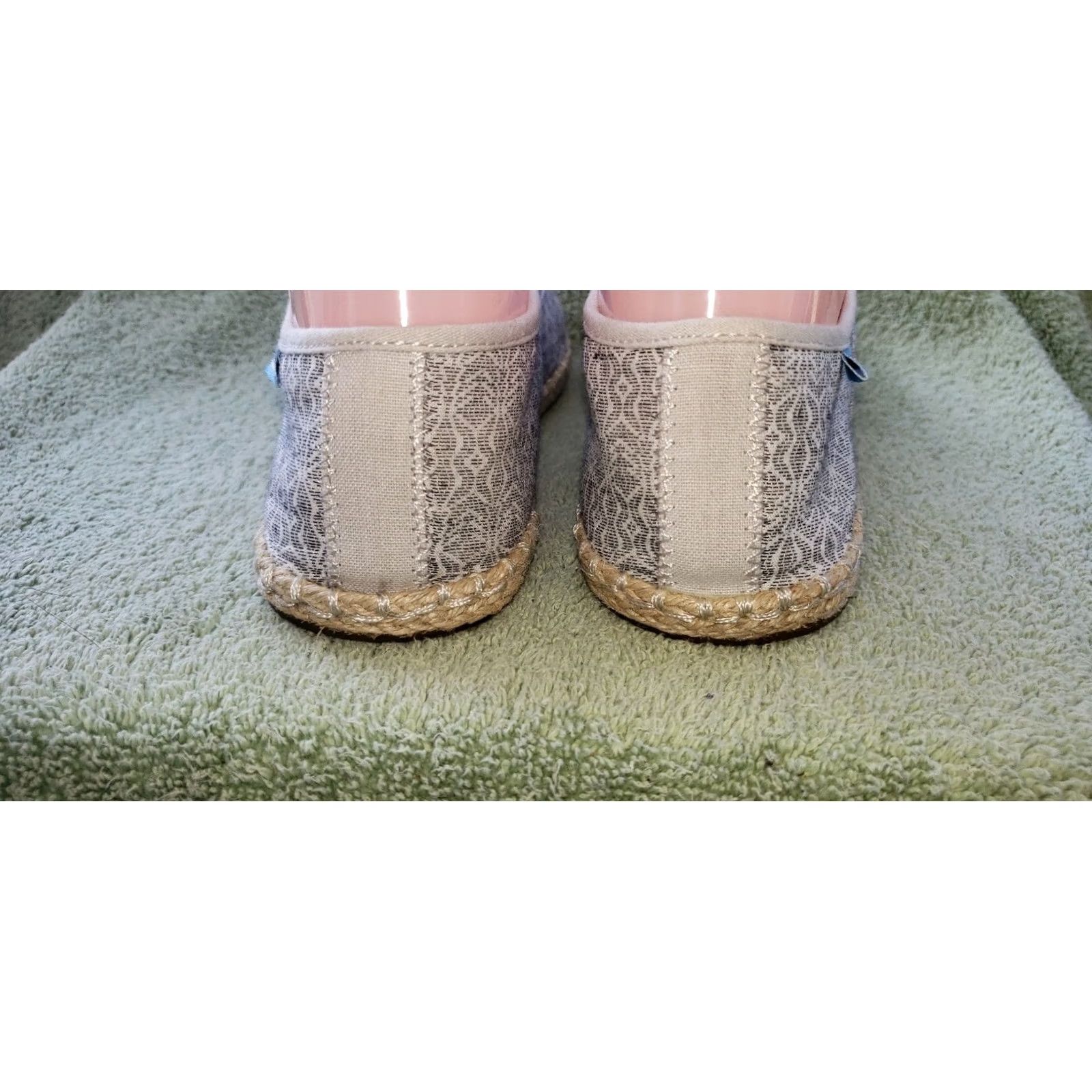 Vintage Tom's Women's Gray Slide On Sneaker Sz. 7.5M Espadrille Soles Memory Foam Insole Size US 6 / IT 36 - 4 Thumbnail