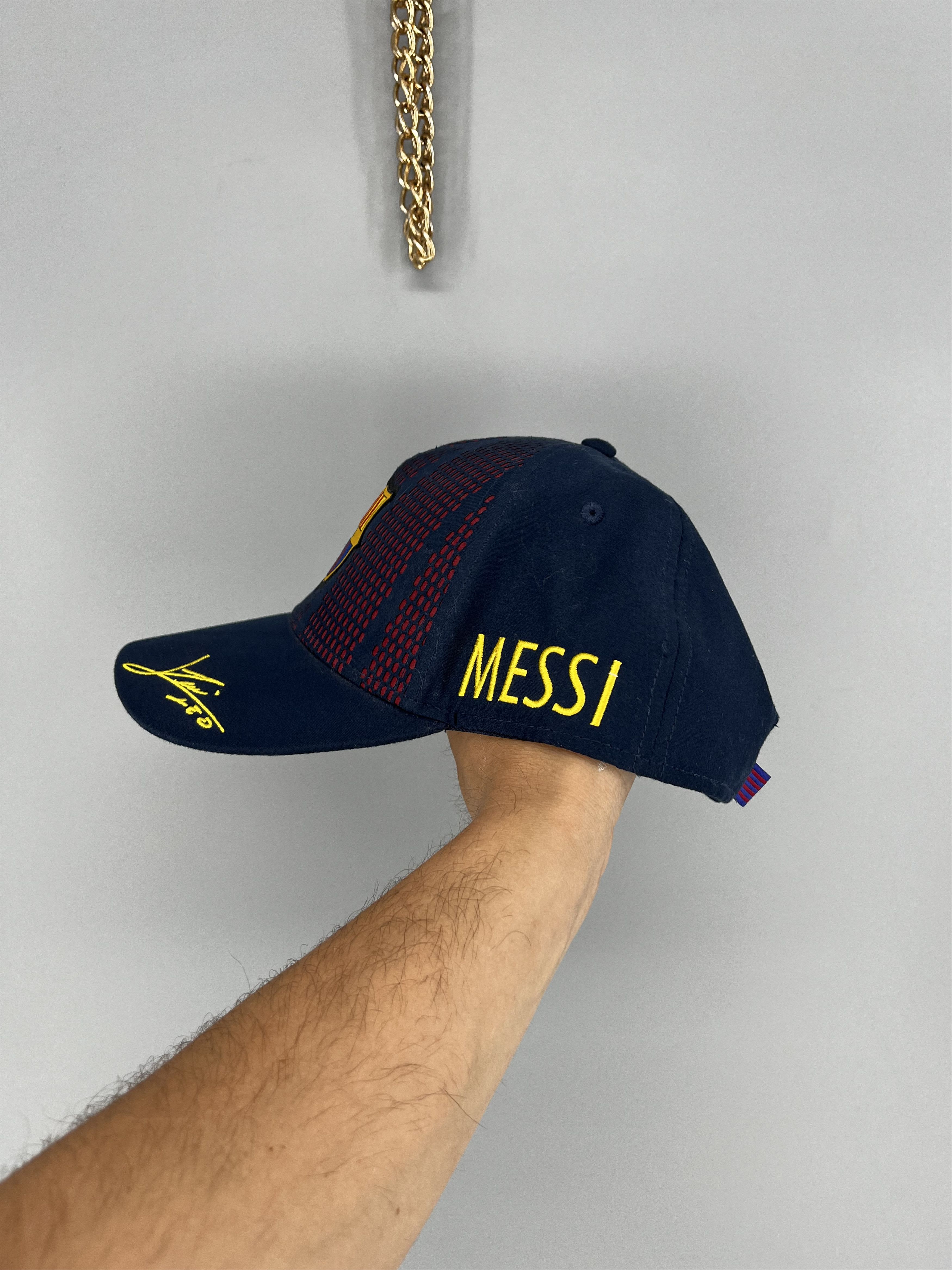 Vintage BARCELONA 10 LIONEL MESSI FOOTBALL FUSSBALL BASEBALL Size ONE SIZE - 4 Thumbnail