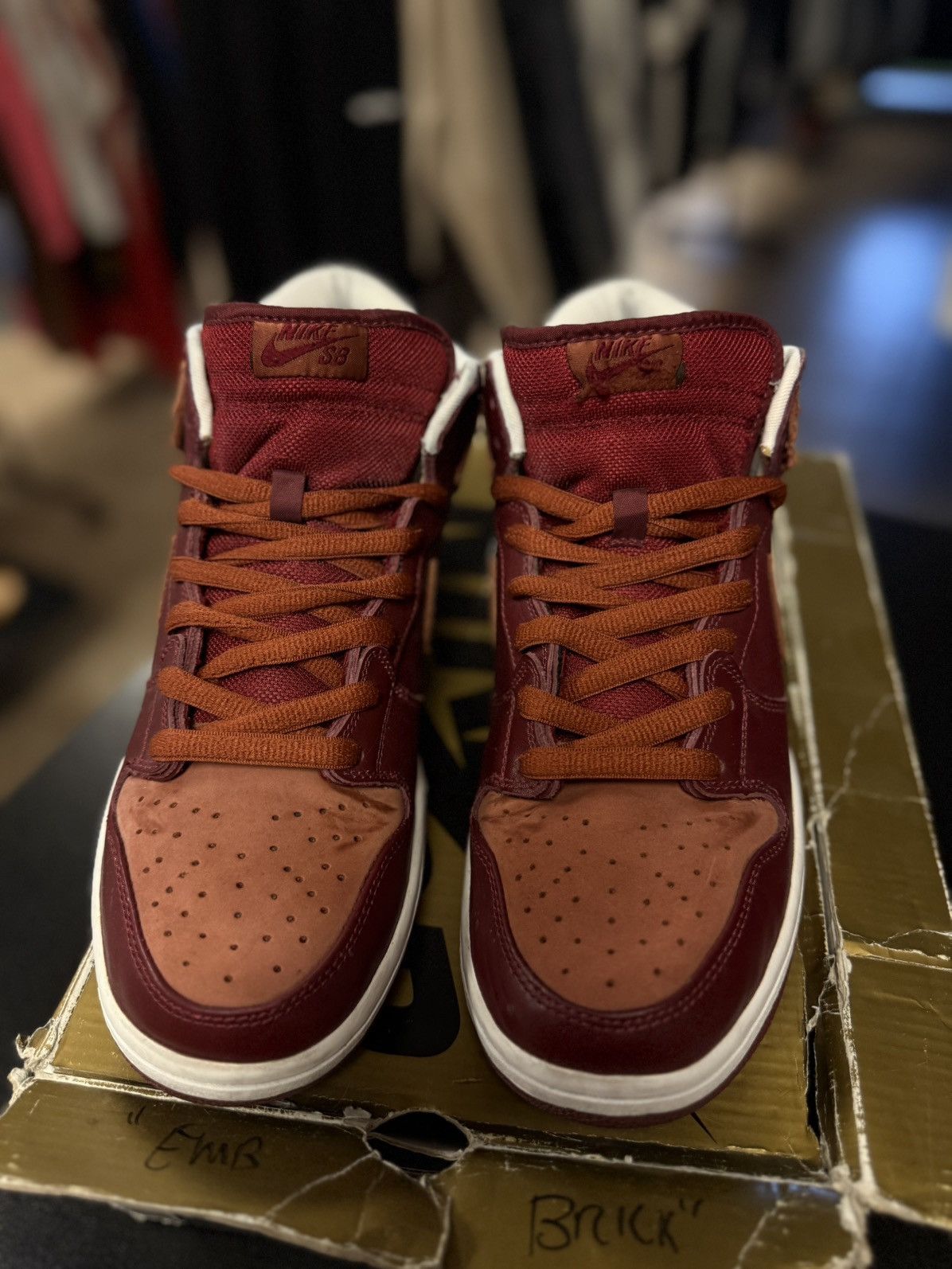 Nike Nike SB Mid Top Team Red Pony 2008 Size 11 Size US 11 / EU 44 - 6 Thumbnail