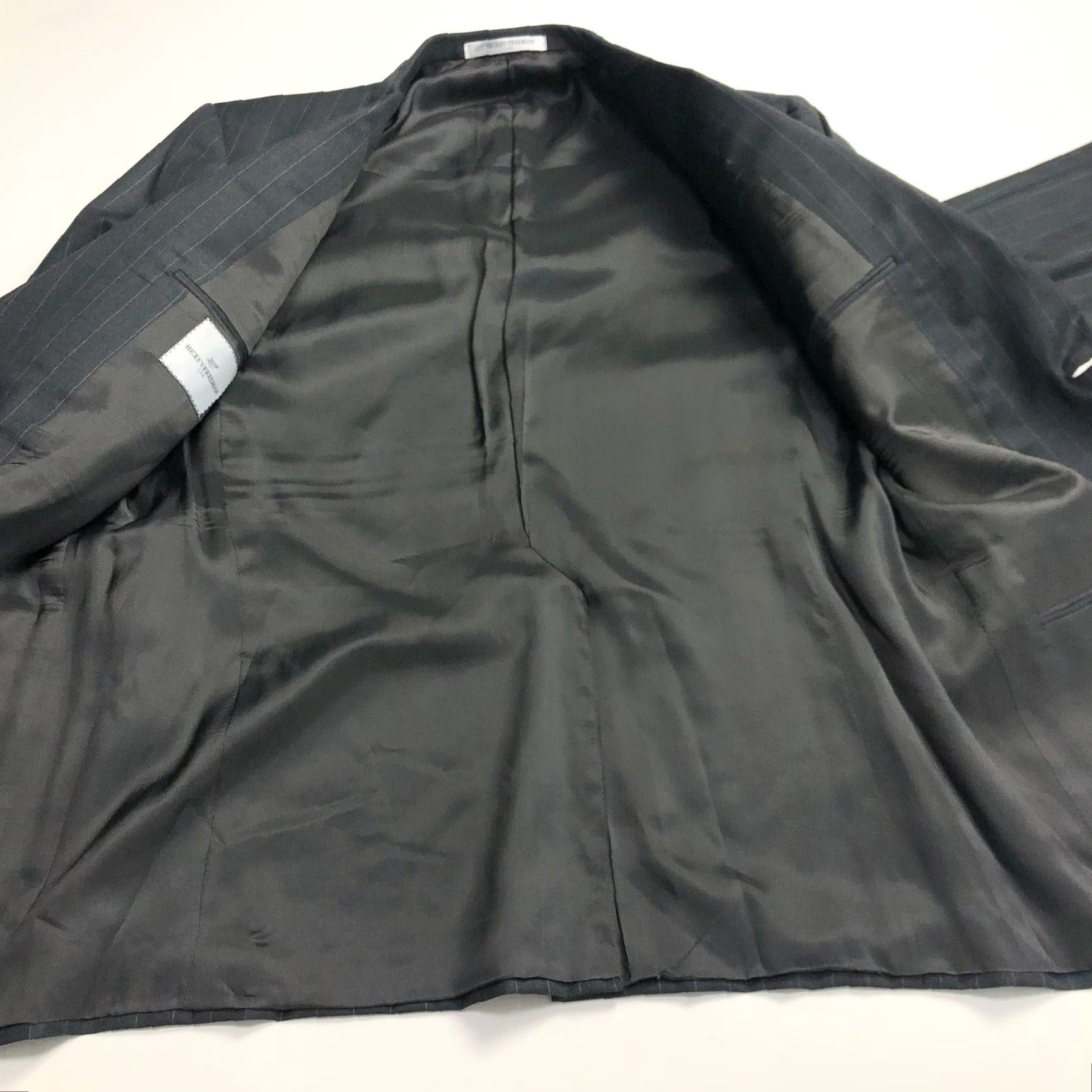 Vintage Hickey Freeman Suit Coat Jacket 42R REG Men 100% Striped Wool Dark Gray Notch Lapel Four-Button Single-Breasted Size 42R - 7 Thumbnail
