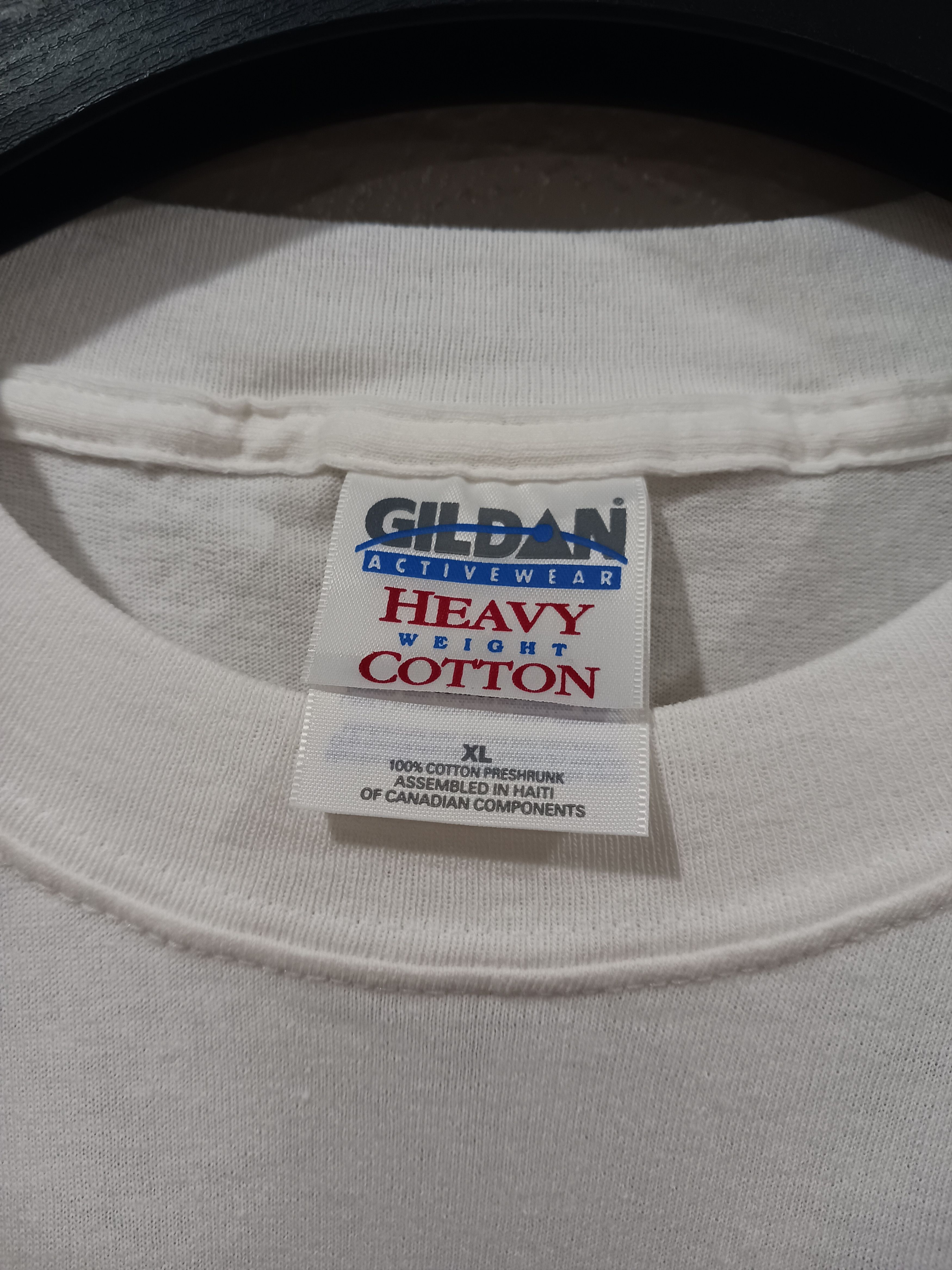 Gildan × Vintage Survivor Borneo "Don't Vote Me Off" Vintage 2000 Gildan Tee Size US XL / EU 56 / 4 - 5 Thumbnail