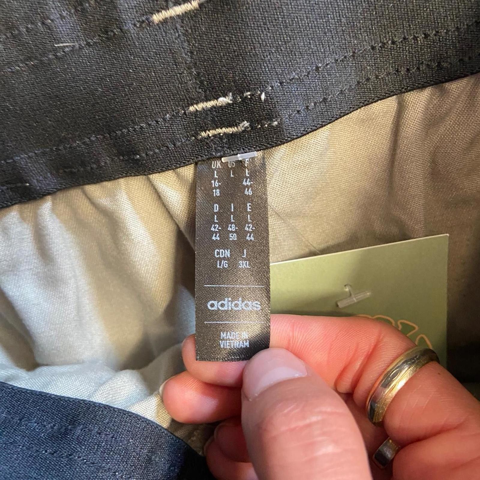 Adidas Tan / Olive Adidas Track Pants Size US 34 / EU 50 - 5 Thumbnail