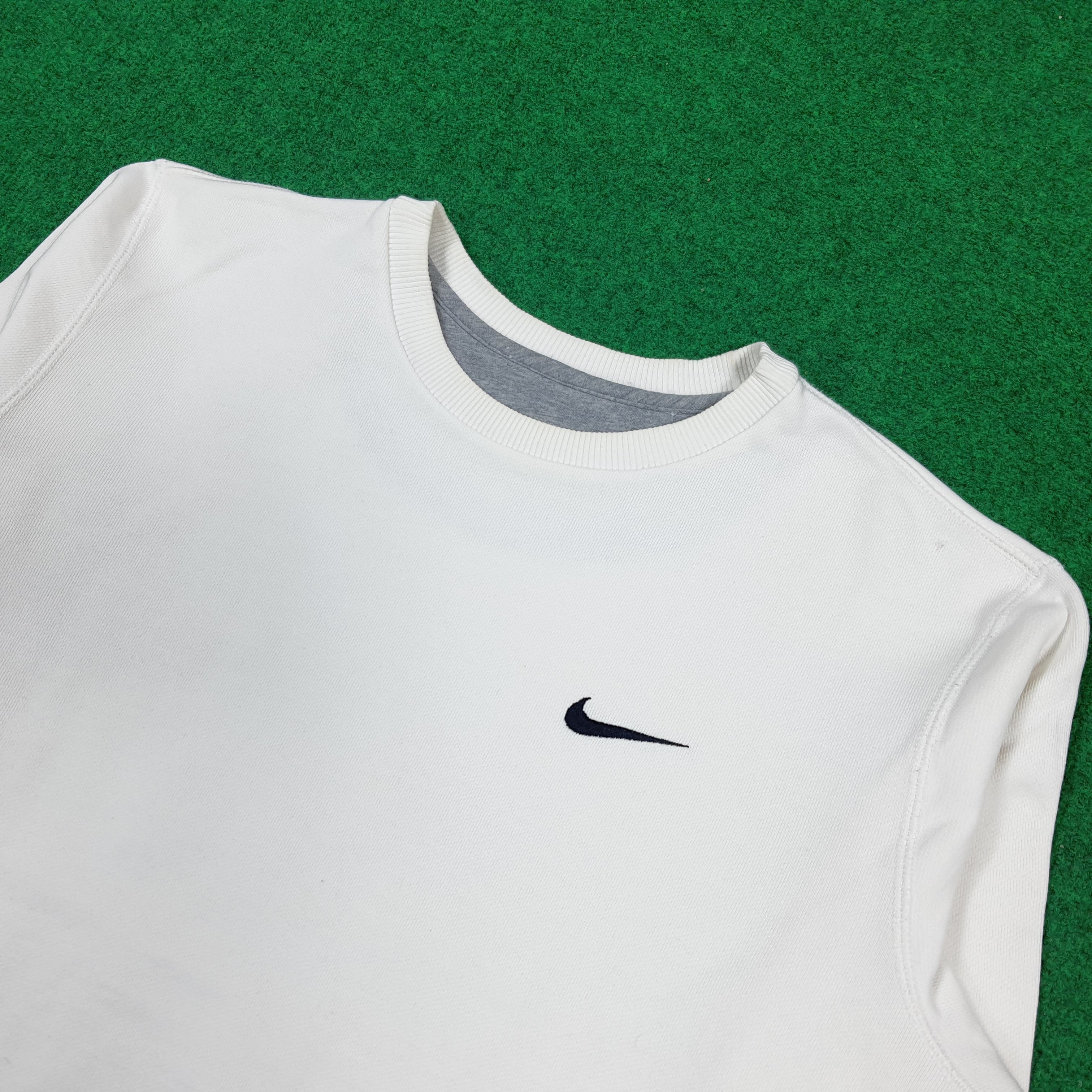 Nike Vintage Nike Swoosh Embroidery Sweatshirt C290N32 Size US M / EU 48-50 / 2 - 2 Thumbnail