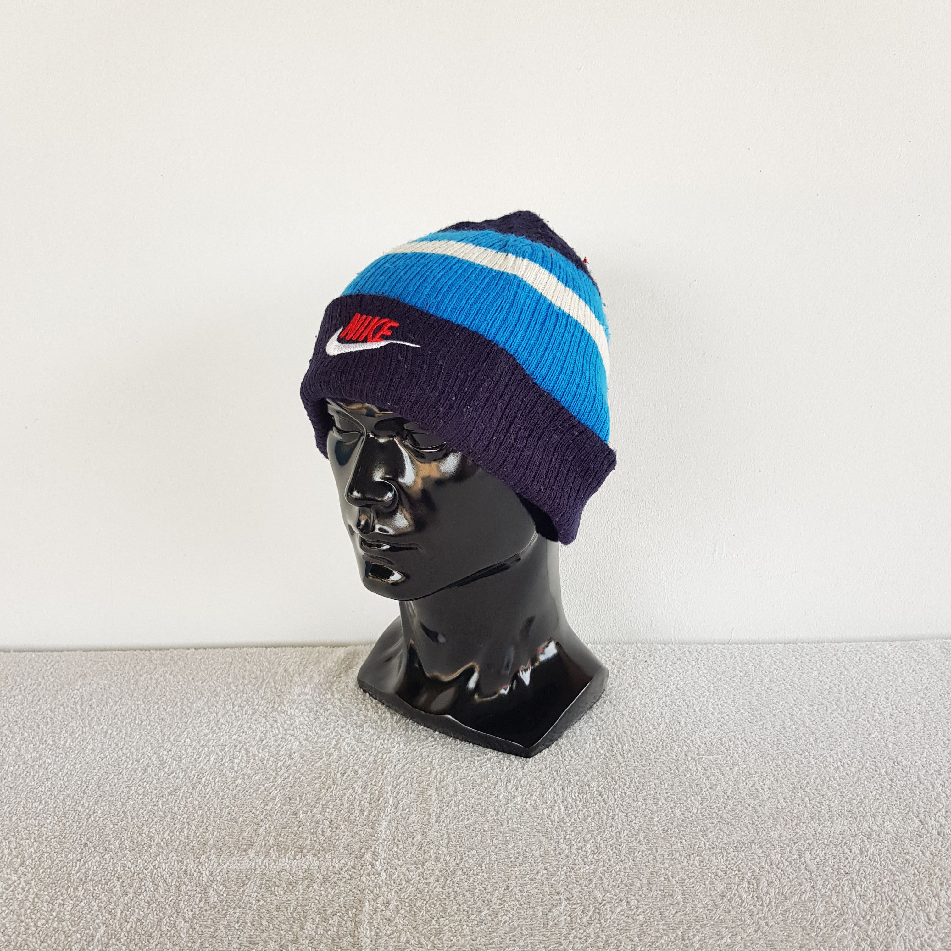 Nike Vintage Nike Beanie Y2K Nike Swoosh Knit Snow Caps Hats Size ONE SIZE - 1 Thumbnail