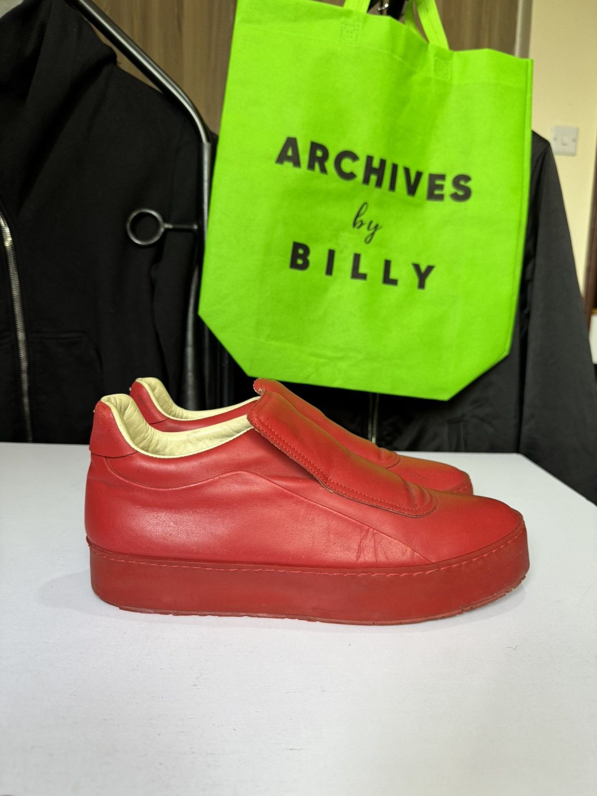 Maison Margiela Maison Margiela ❤️, colorway " RED OCTOBER" Vibes Size US 7 / EU 40 - 2 Thumbnail