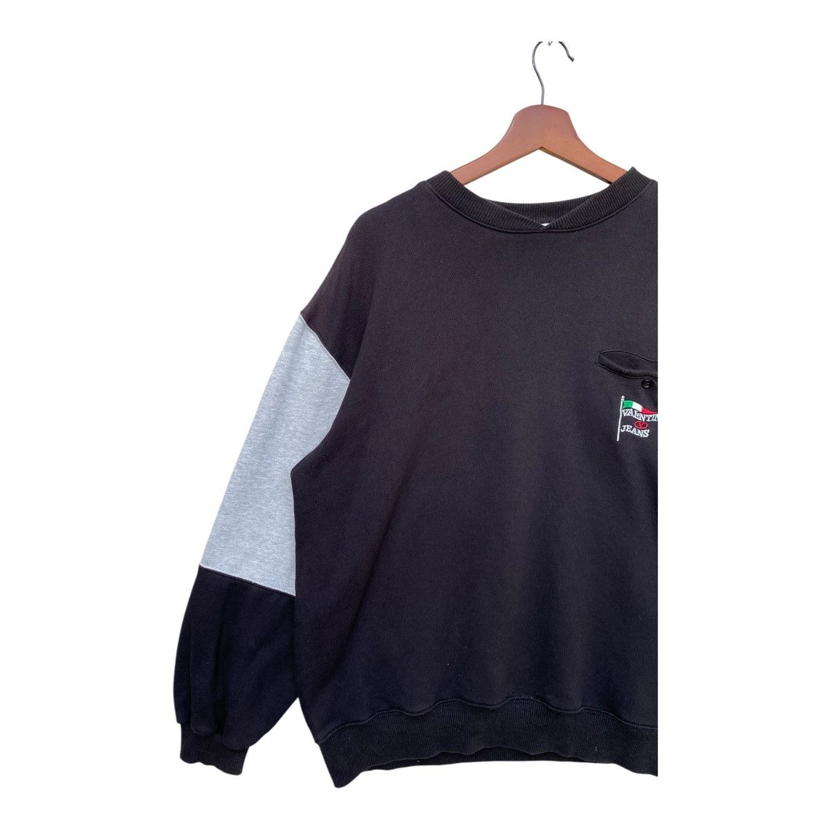 Valentino Valentino Jeans Sweatshirt Pocket Pullover Jumper Size 50 Size US M / EU 48-50 / 2 - 3 Thumbnail