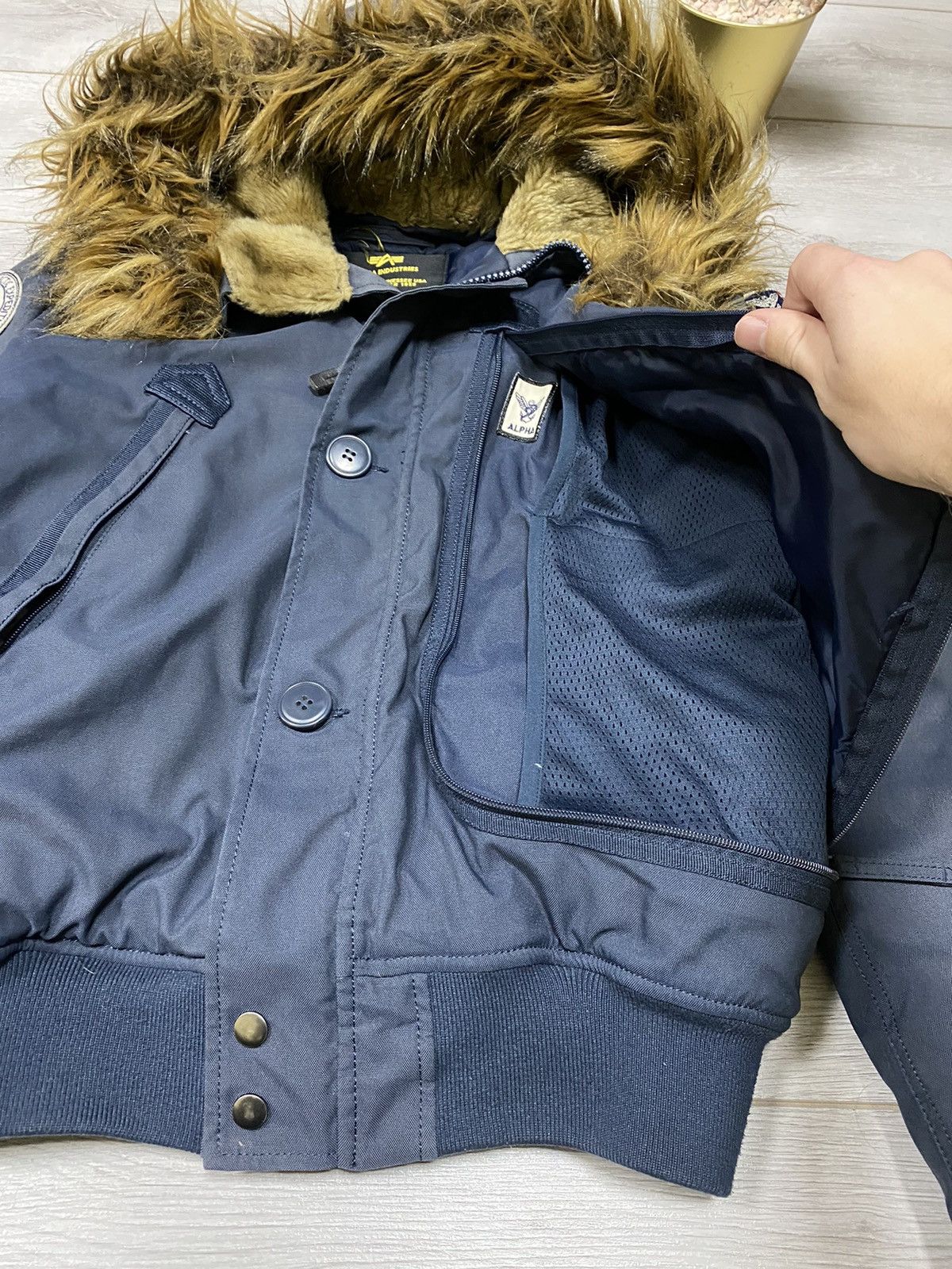 Alpha Industries Alpha Industries 🇺🇸 vintage n2b fur attached hood bomber Size US S / EU 44-46 / 1 - 14 Thumbnail