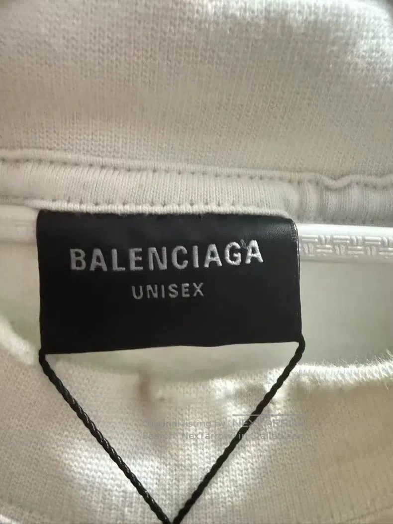 Balenciaga Balenciaga White Manchester United Mud Dye Destruction Emb Size US M / EU 48-50 / 2 - 4 Thumbnail