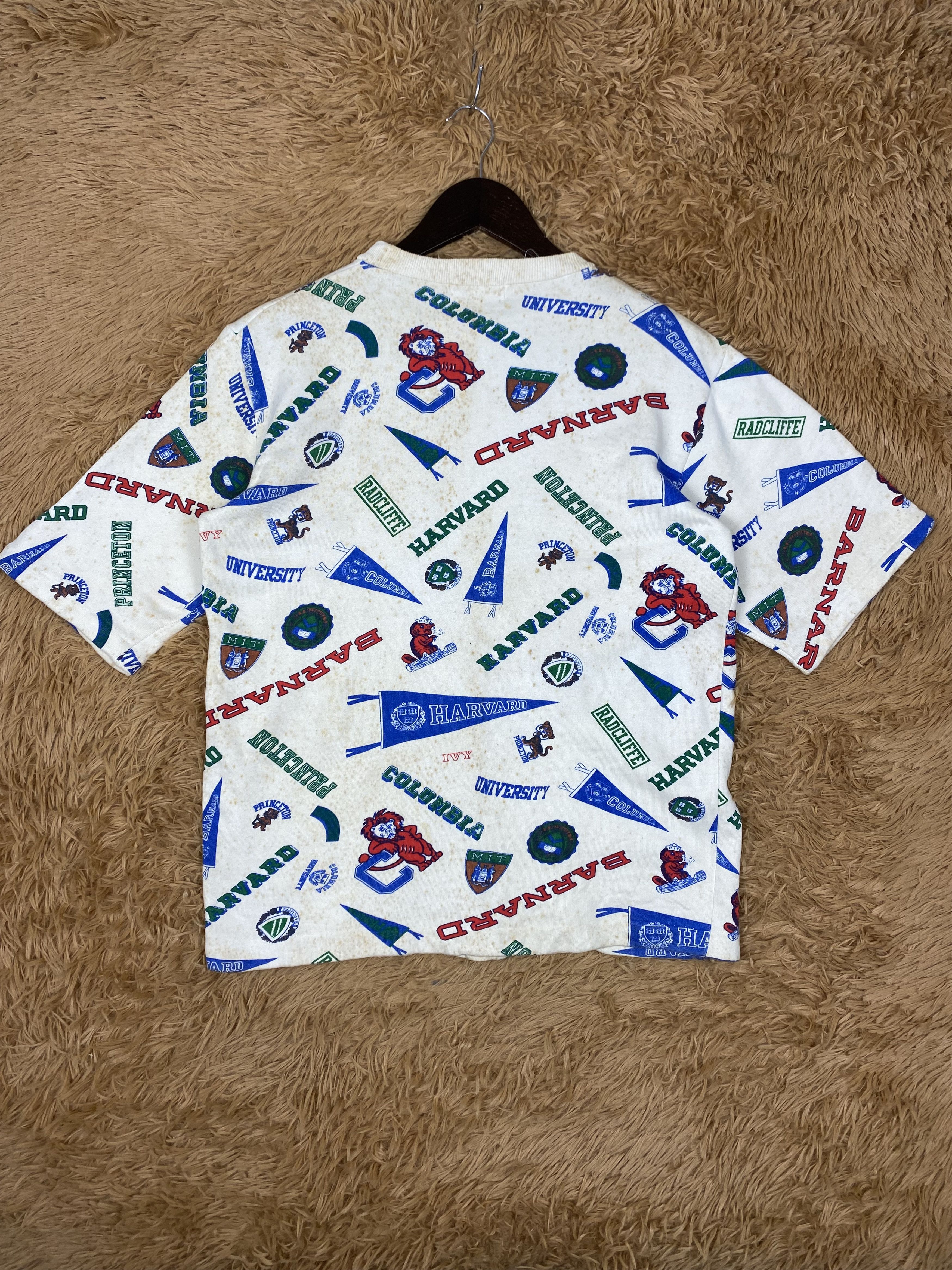 Other Vintage Havard Varaki T-Shirts PS0286 Size US M / EU 48-50 / 2 - 8 Thumbnail