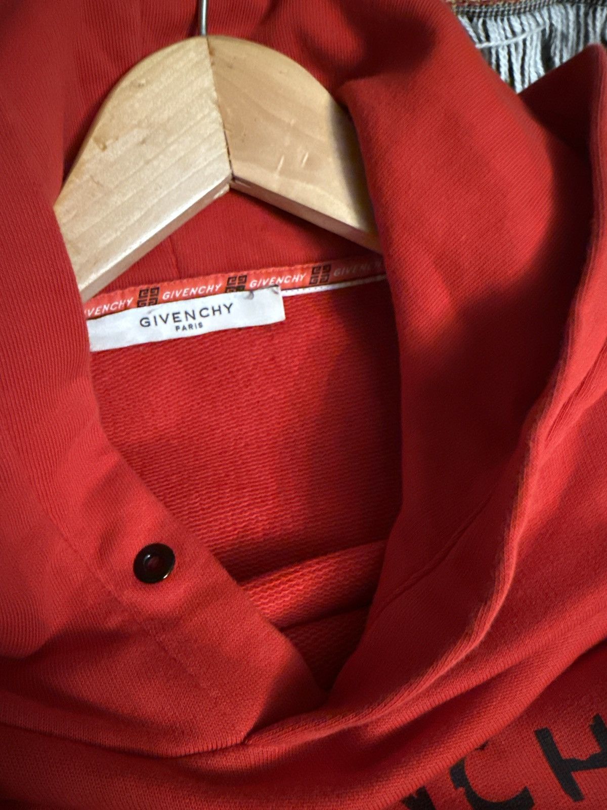 Givenchy Givenchy red hoodie Size US L / EU 52-54 / 3 - 6 Thumbnail
