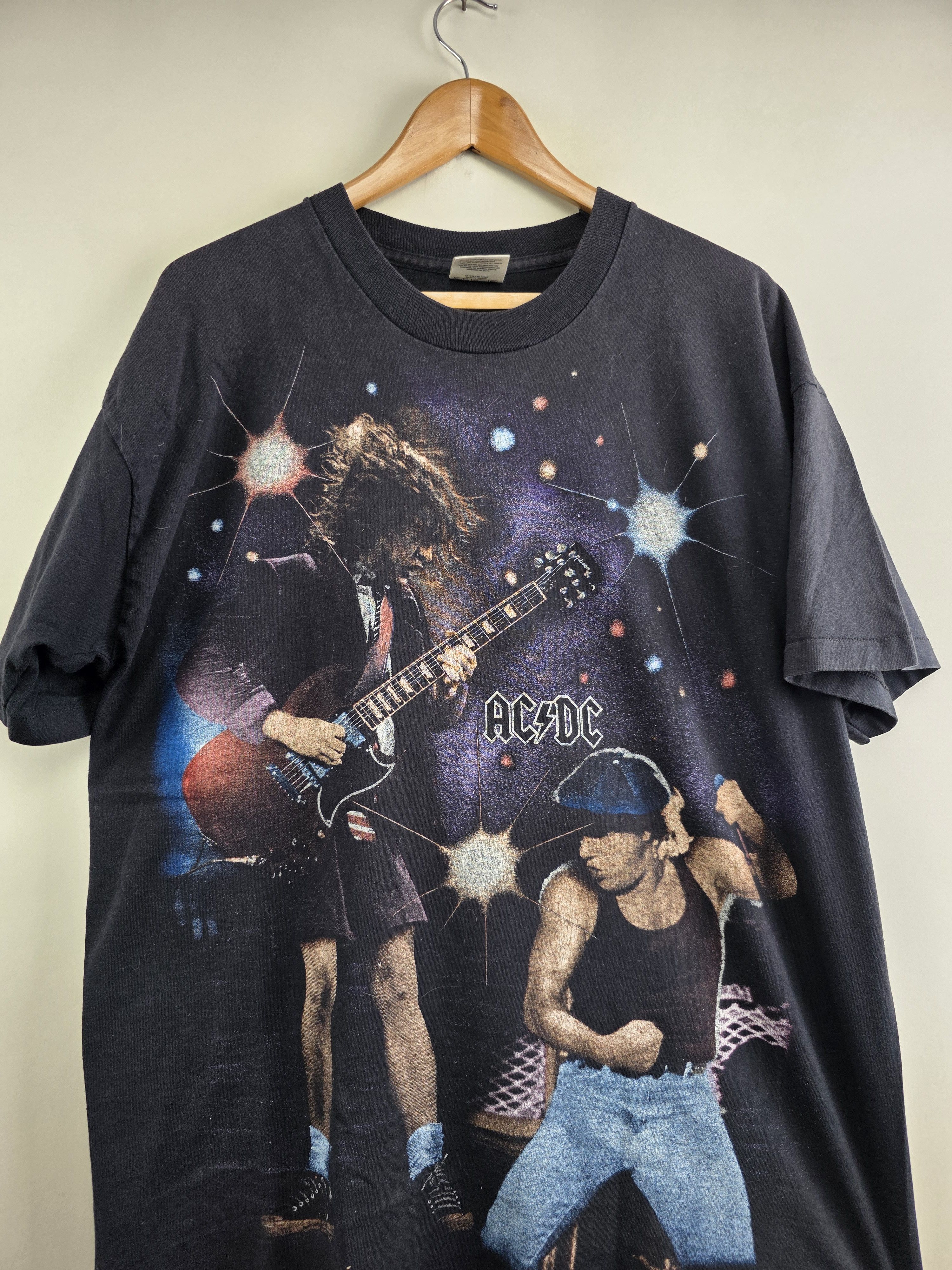 AC/DC × Band Tees × Vintage 90s ACDC Full print Bootleg XL 23.5" 30" Size US XL / EU 56 / 4 - 2 Thumbnail