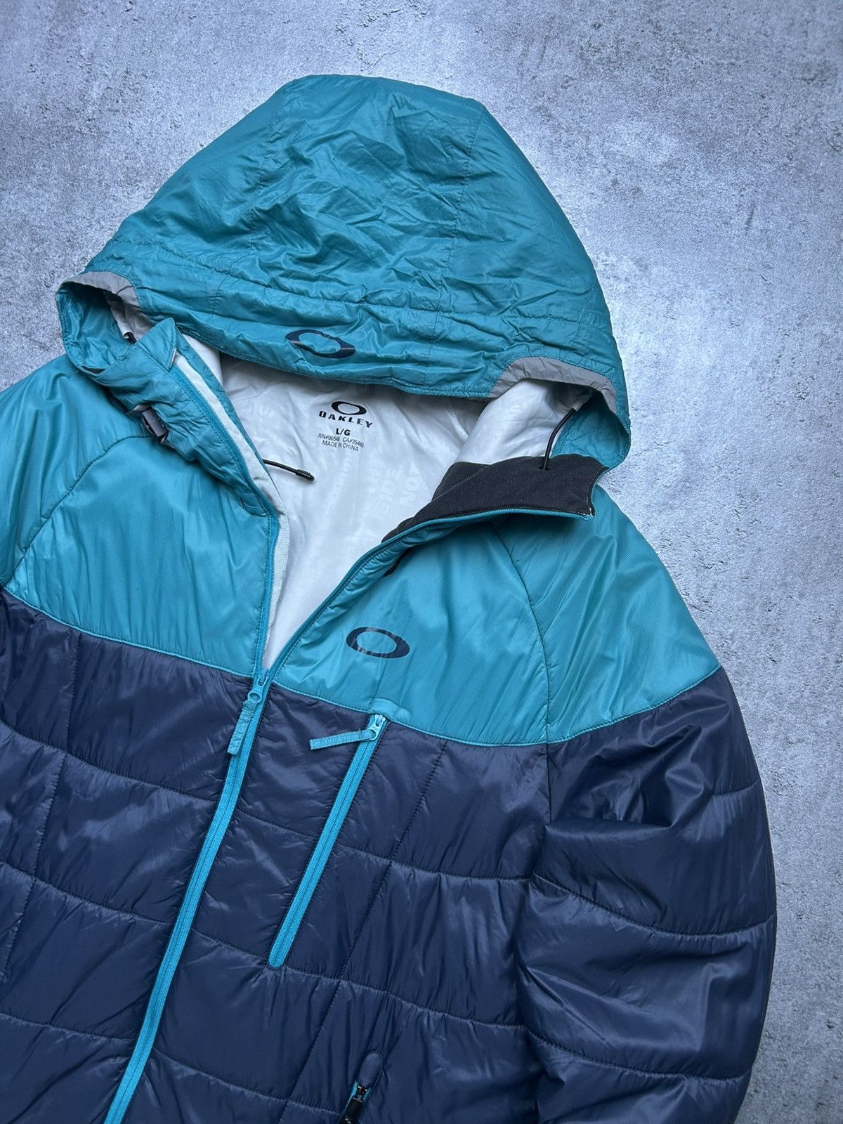 Oakley Oakley Jacket O Logo Puffer Gorpcore Japan Style Y2k Size US L / EU 52-54 / 3 - 2 Thumbnail