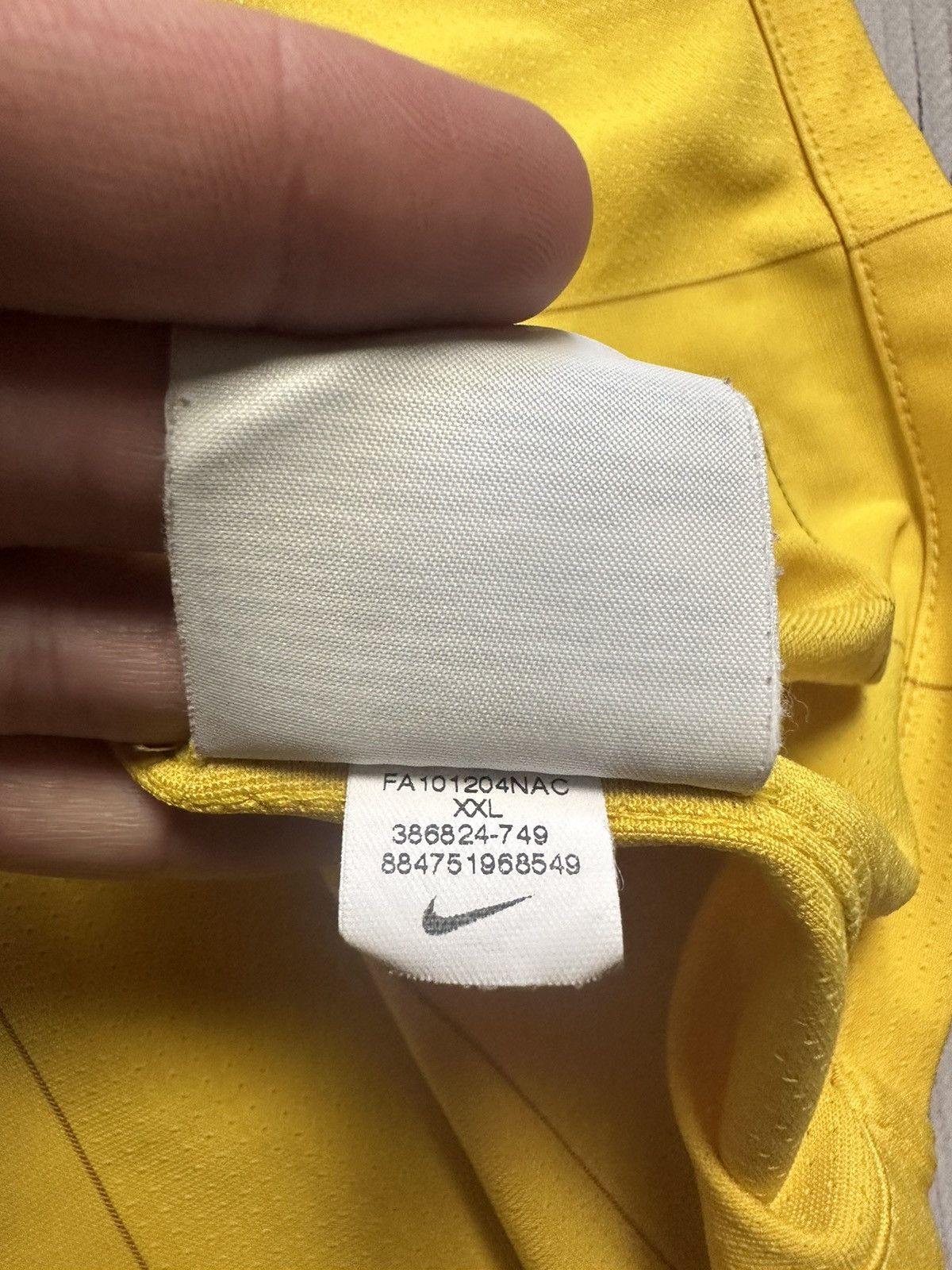 Vintage Vintage Nike Arsenal soccer jersey size XXL yellow rare Size US XXL / EU 58 / 5 - 11 Thumbnail