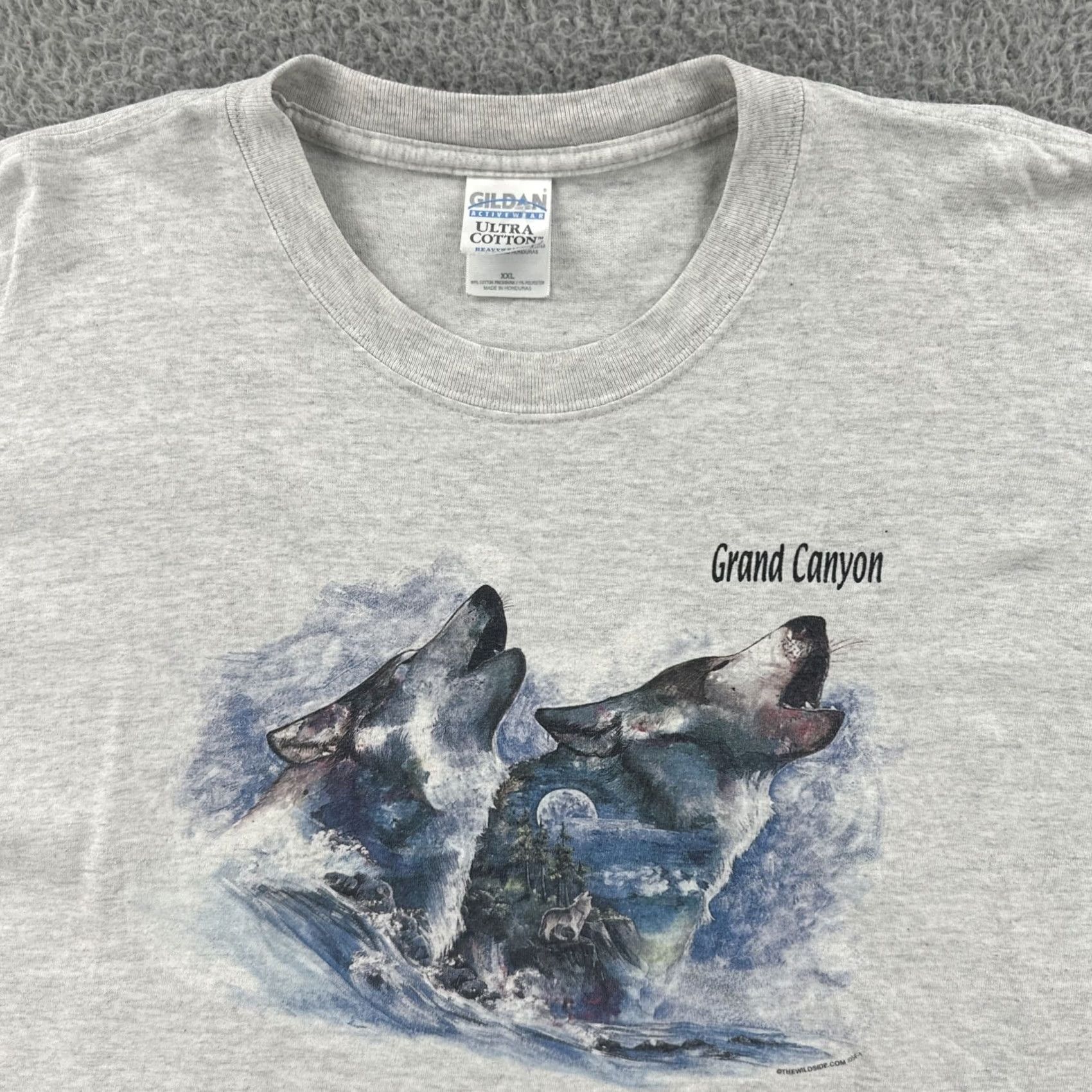 Gildan VINTAGE Gildan Mens T-Shirt Gray 2XL Crew Neck Short Sleeve Wolf Grand Canyon Graphic Print 90s USA Nature Mens Size US XXL / EU 58 / 5 - 5 Thumbnail