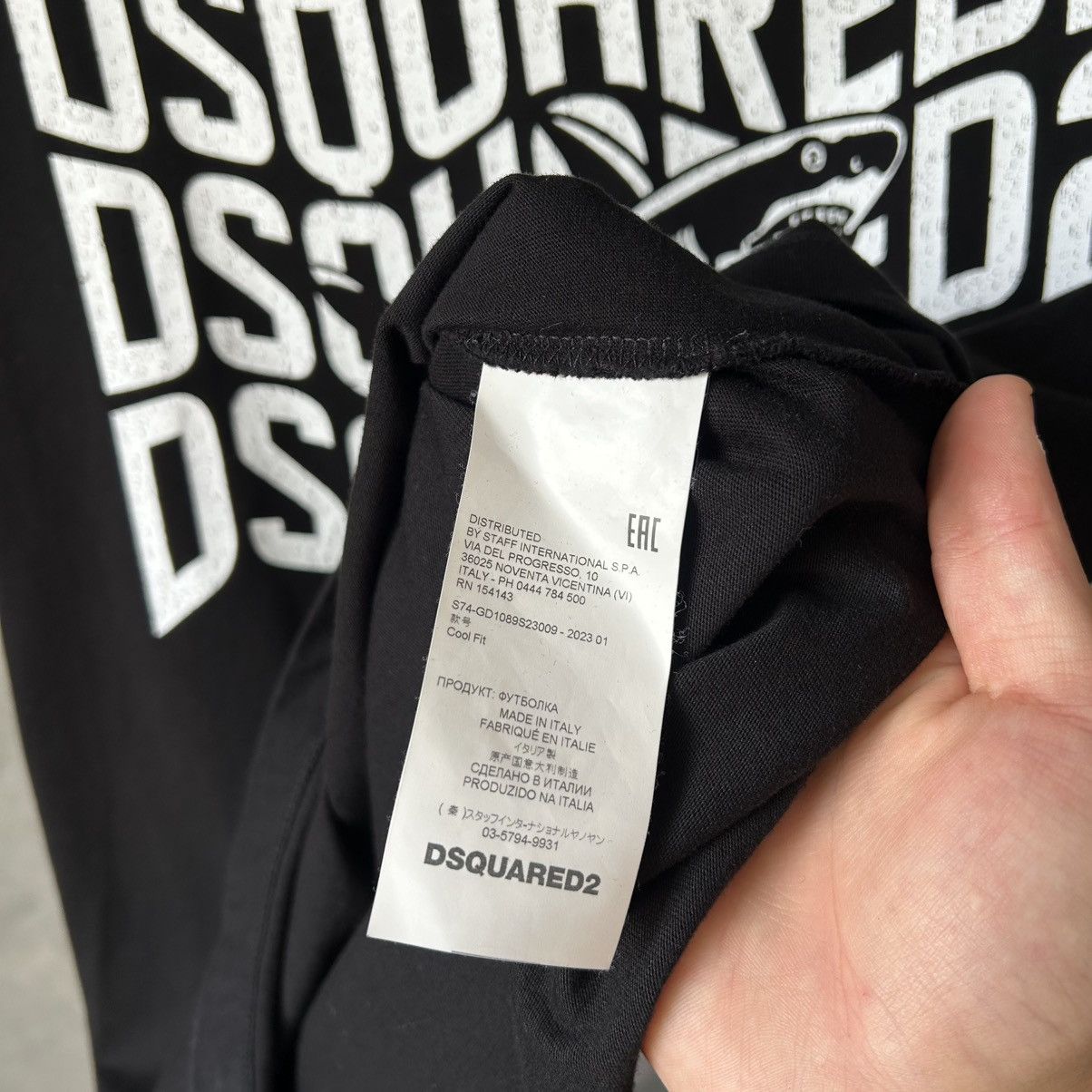 Dsquared2 Dsquared2 Shark Motif Logo Print T Shirt Xl Size US XL / EU 56 / 4 - 7 Thumbnail