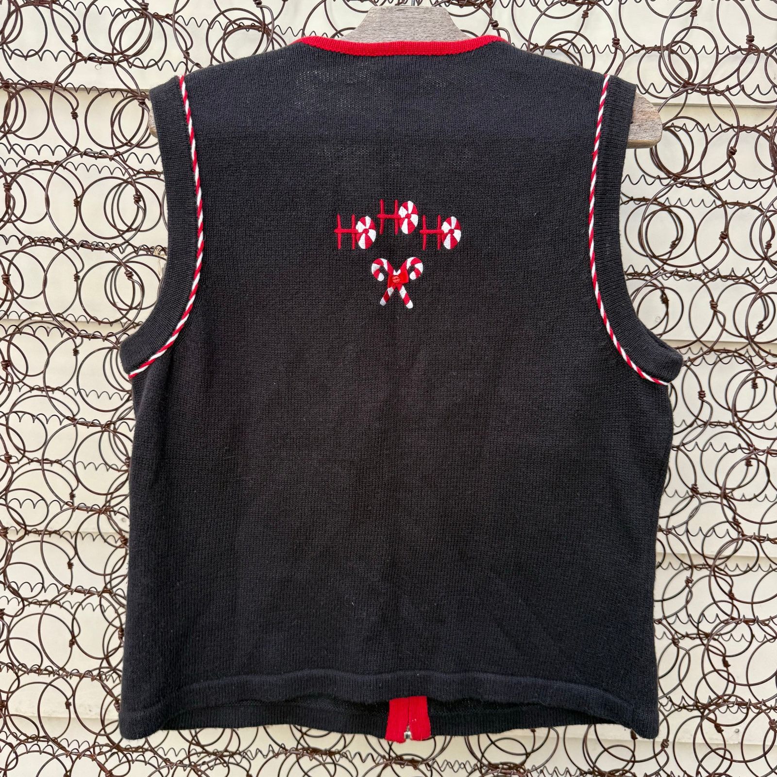 Vintage Y2K Ugly Christmas Sweater Vest Candy Cane Peppermints M Size M / US 6-8 / IT 42-44 - 3 Thumbnail
