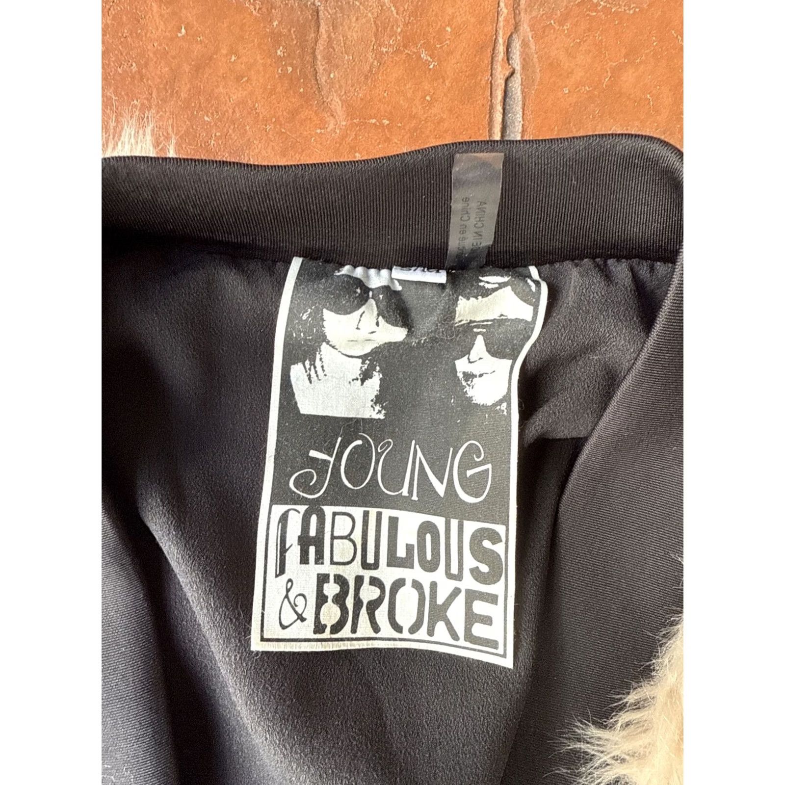 Young Fabulous & Broke VINTAGE Young Fabulous & Broke Paris Jacket Women's S/M Bomber Fur Faux Beige Open Trim Short Casual 24/7 Size S / US 4 / IT 40 - 2 Thumbnail