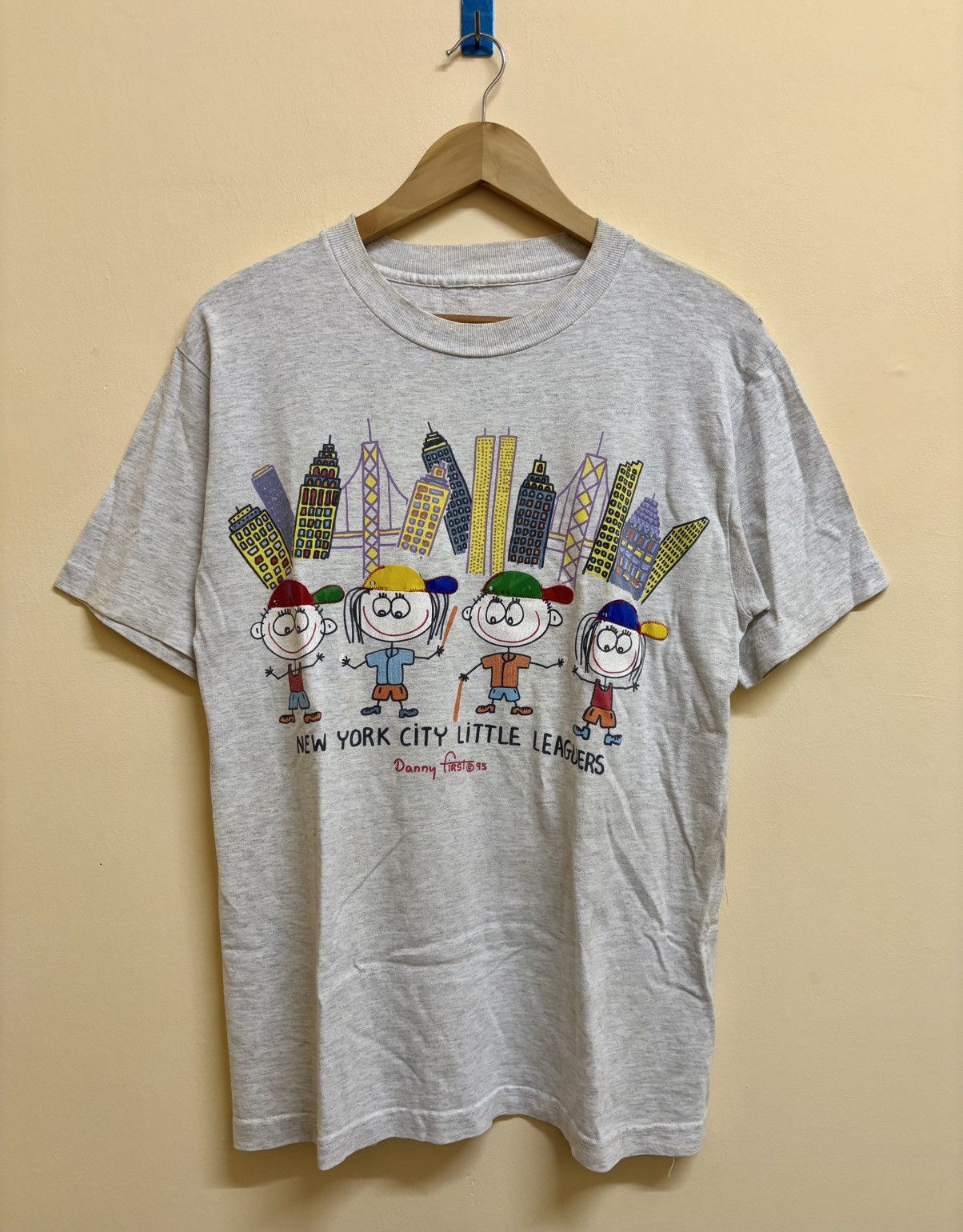 Vintage Vintage 1995 Danny First New York City Cartoon Art T-Shirt Size US M / EU 48-50 / 2 - 1 Thumbnail