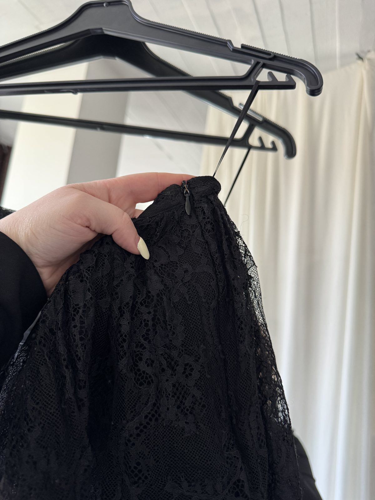 Ermanno Scervino Rare Ermanno Scervino Black embroidered Floral Skirt Sz 40 Size 40" / US 18 - 8 Thumbnail
