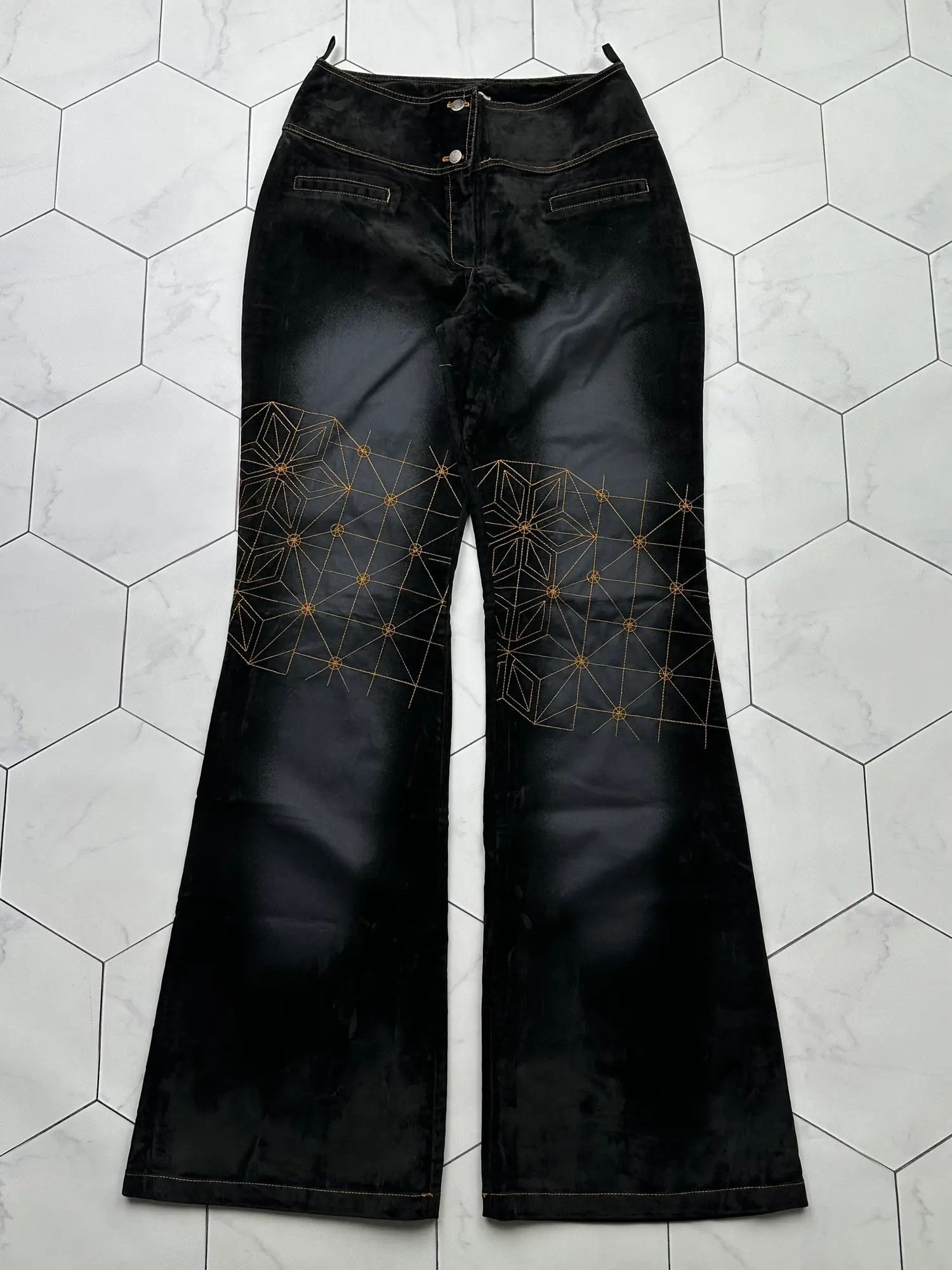 Japanese Brand Vintage Faded Amazing Flare Pants (B447)E2D15 Size 26" / US 2 / IT 38 - 1 Thumbnail