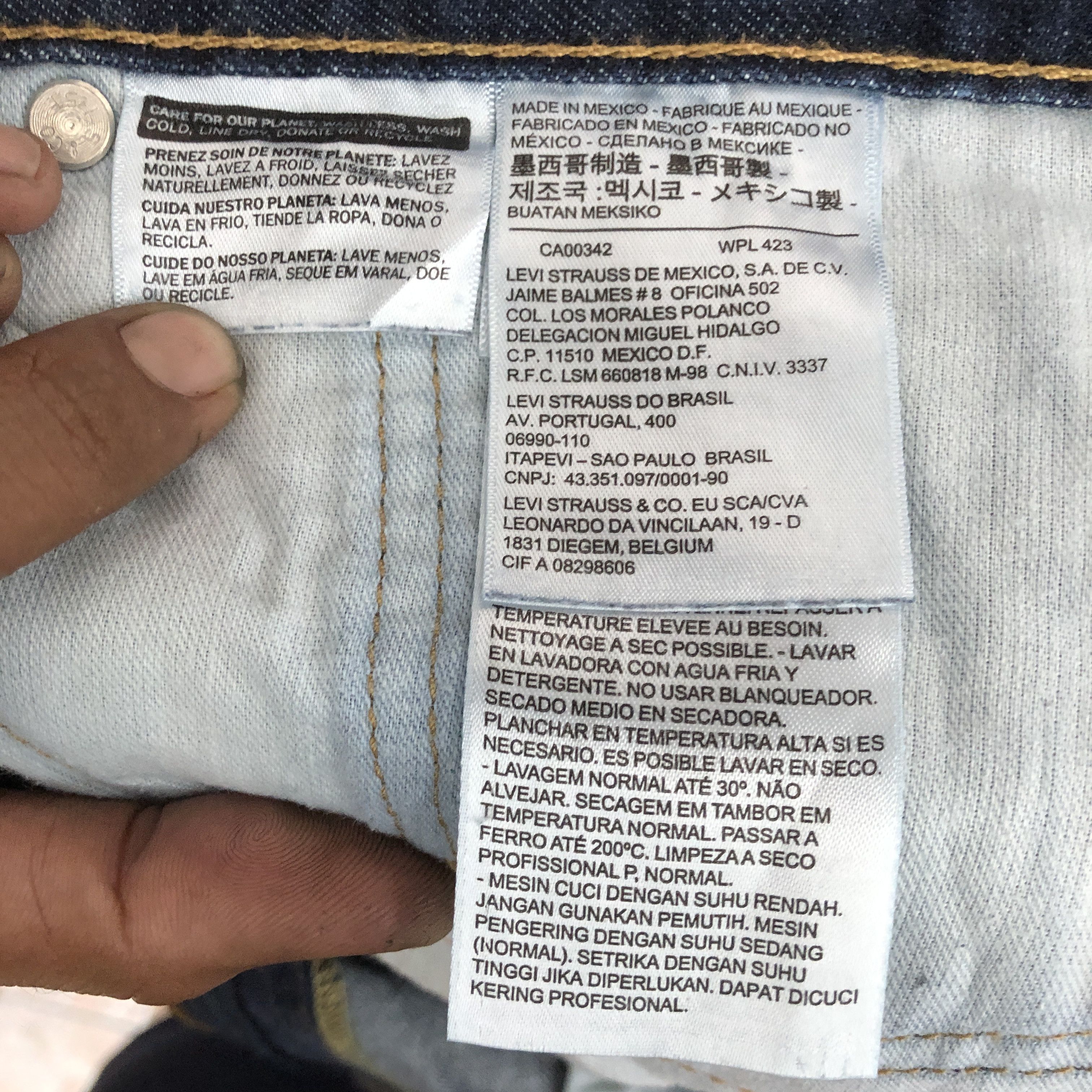 Levi's Vintage Levis 514 Distressed Jeans Ripped Levi's Denim Pants Size US 36 / EU 52 - 7 Thumbnail