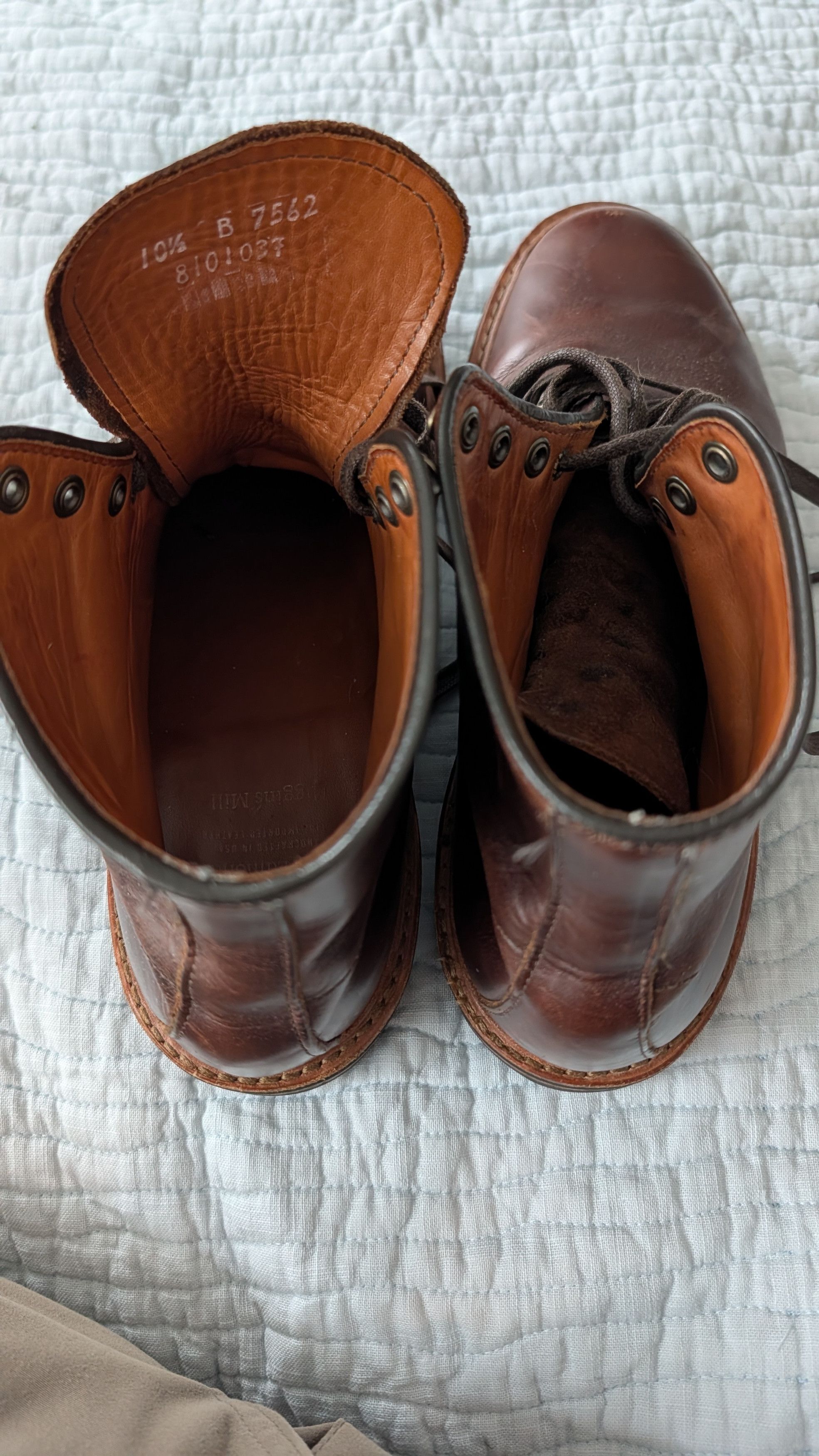 Allen Edmonds Higgins Mills 10.5B by Allen Edmonds - Brown Chromexcel Size US 10.5 / EU 43-44 - 6 Thumbnail