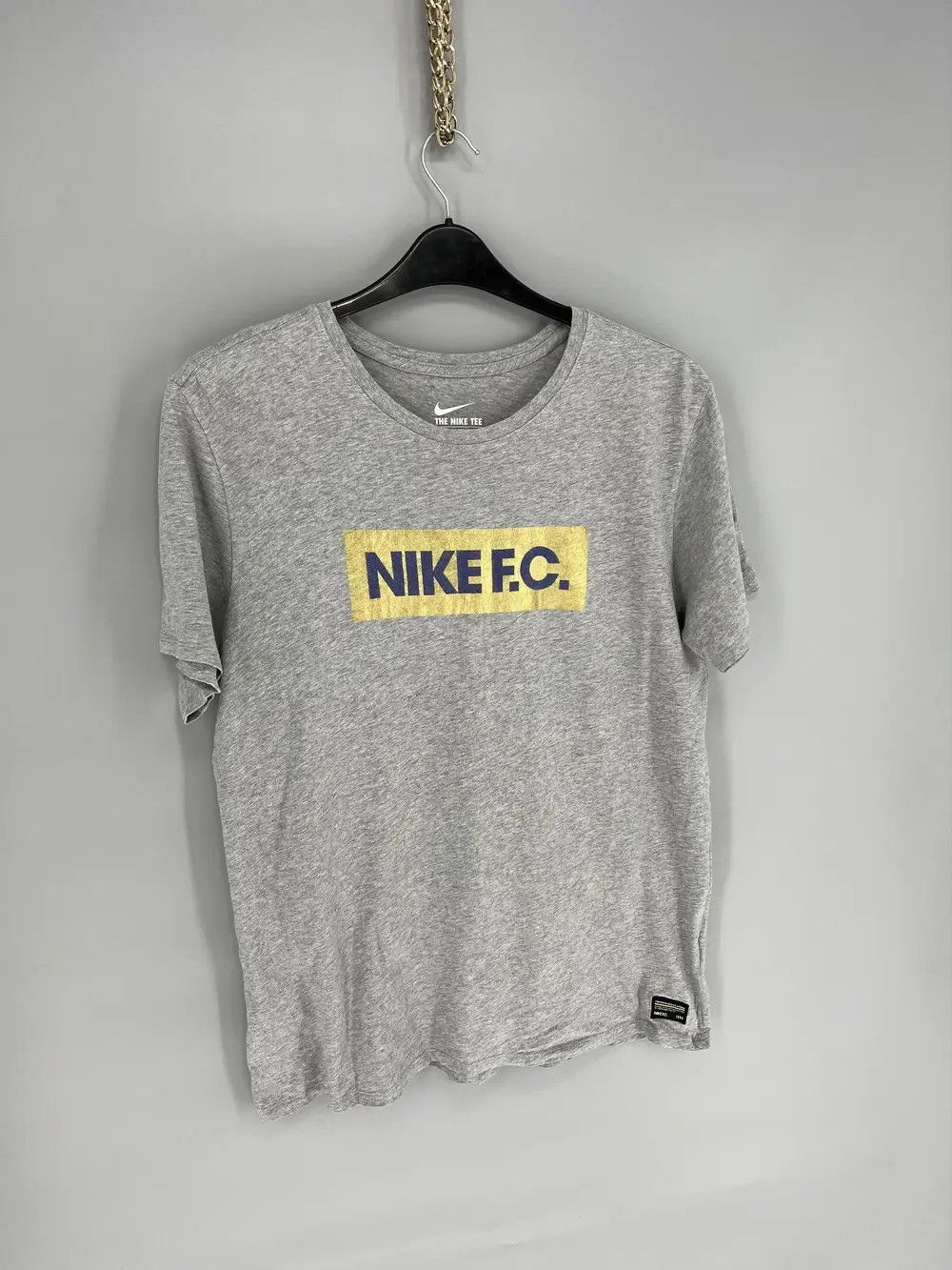 Nike Vintage 90s Nike F.C. Swoosh Logo Tee Travis Scott Style Size US L / EU 52-54 / 3 - 2 Thumbnail