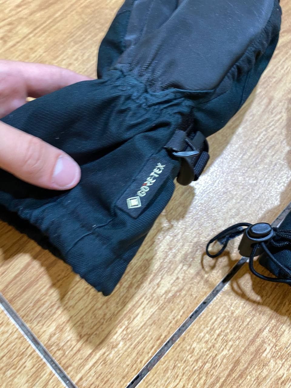 Dakine Gloves black Dakine x GORE-TEX vintage sportwear Y2K Size ONE SIZE - 13 Thumbnail