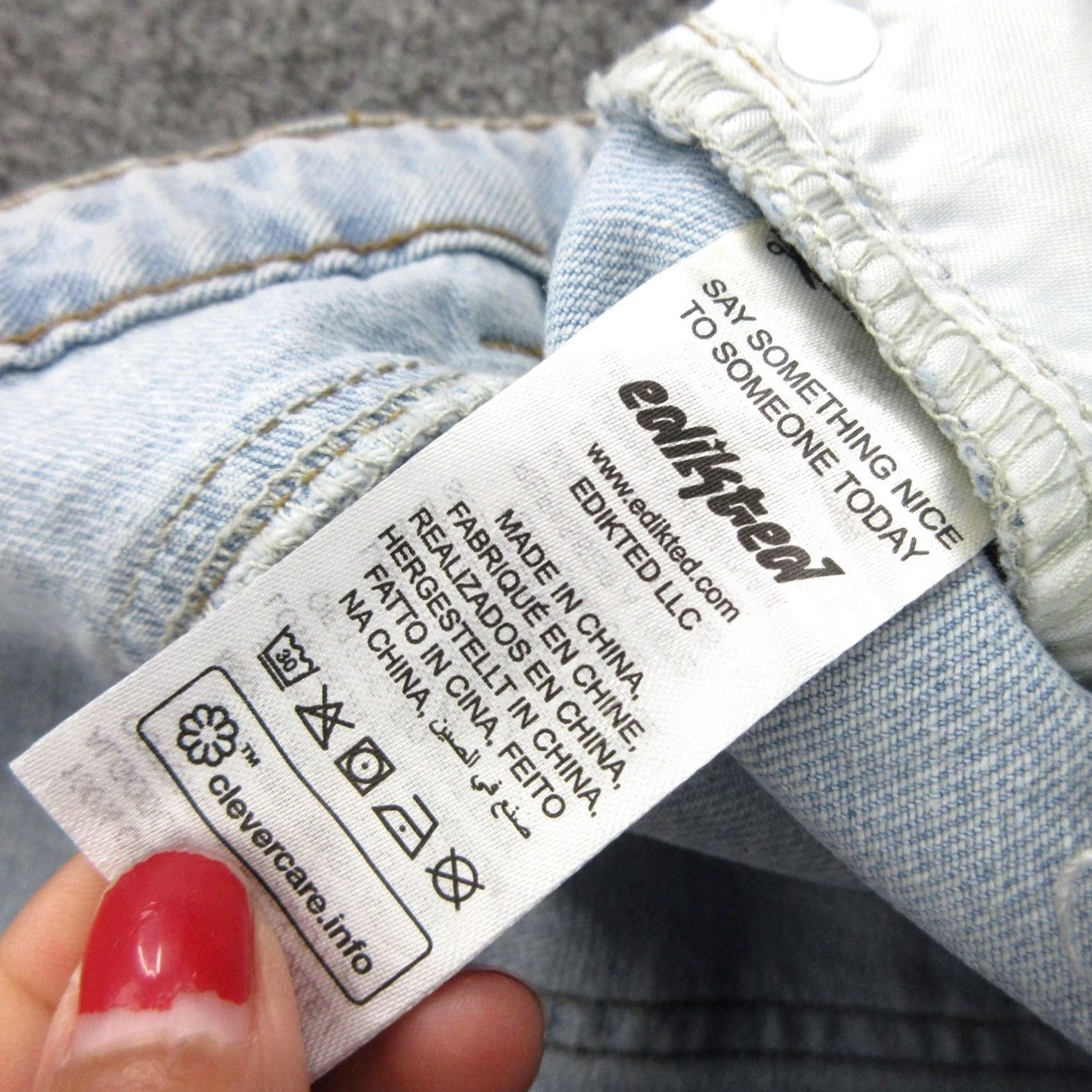 Vintage Edikted Jeans Womens 1X Light Wash High Rise Wide Leg Relaxed Denim Jeans Women Blue Wide-Leg 5-Pocket Size 40" / US 18 - 7 Thumbnail